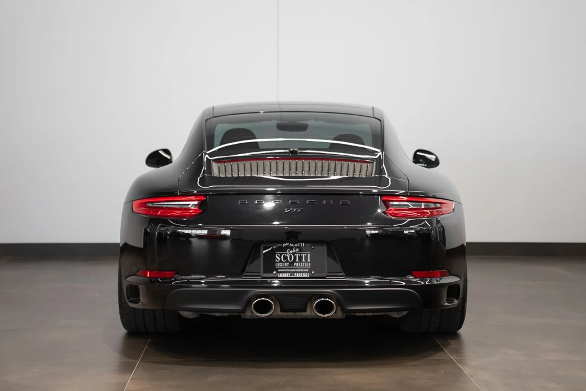 mph004_1180432224_porsche_911_2017_df888002cd