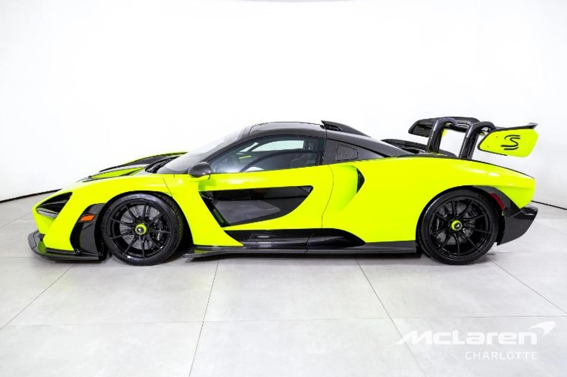 mph004_1180450209_Used_2019_Mc_Laren_Senna_79493b642f