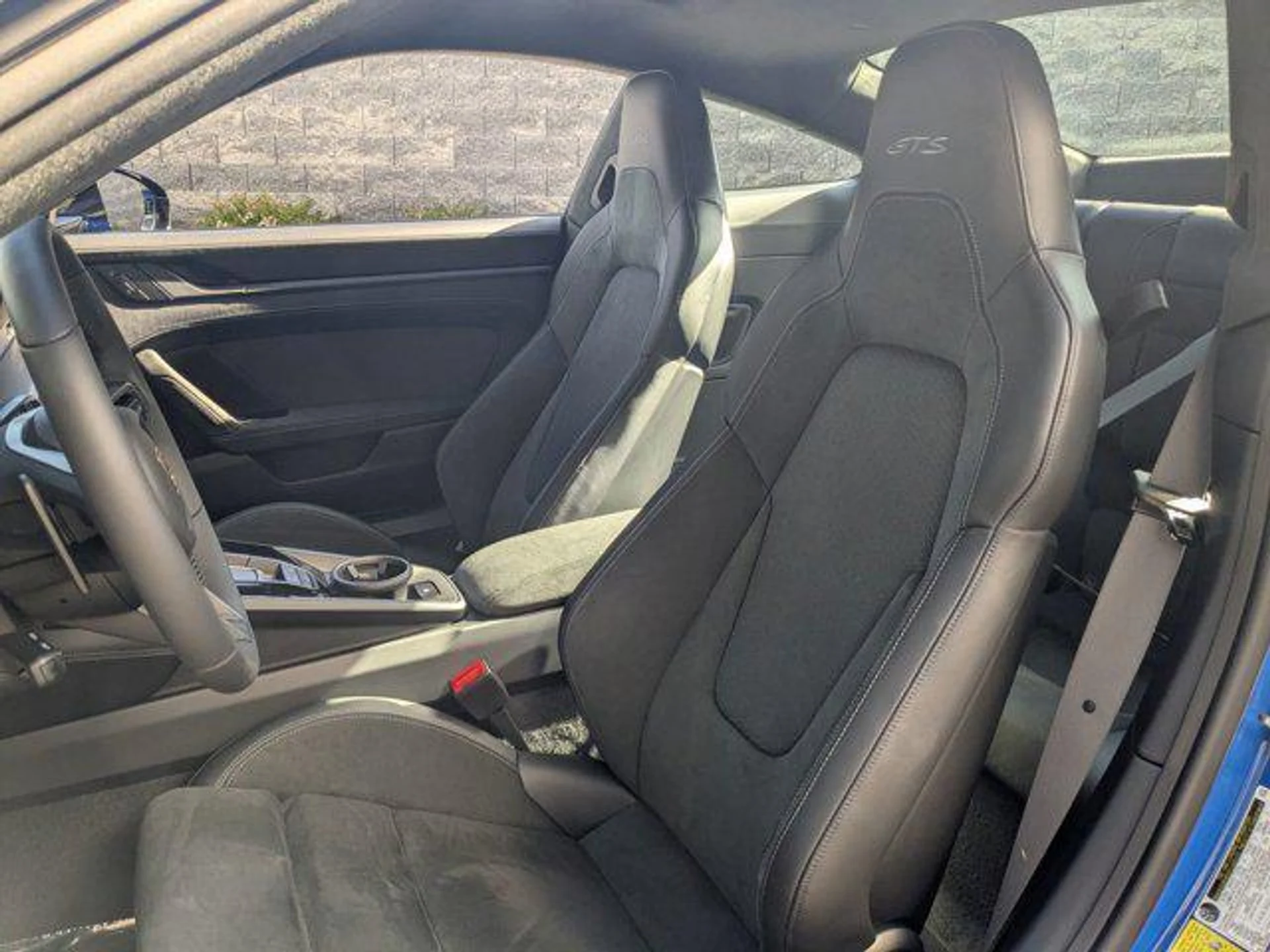 mph004_1183286945_a_RWN_162w_J_Xh_S_Vl_P_Qm_RS_fr_E00_UQ_36ad558cbd