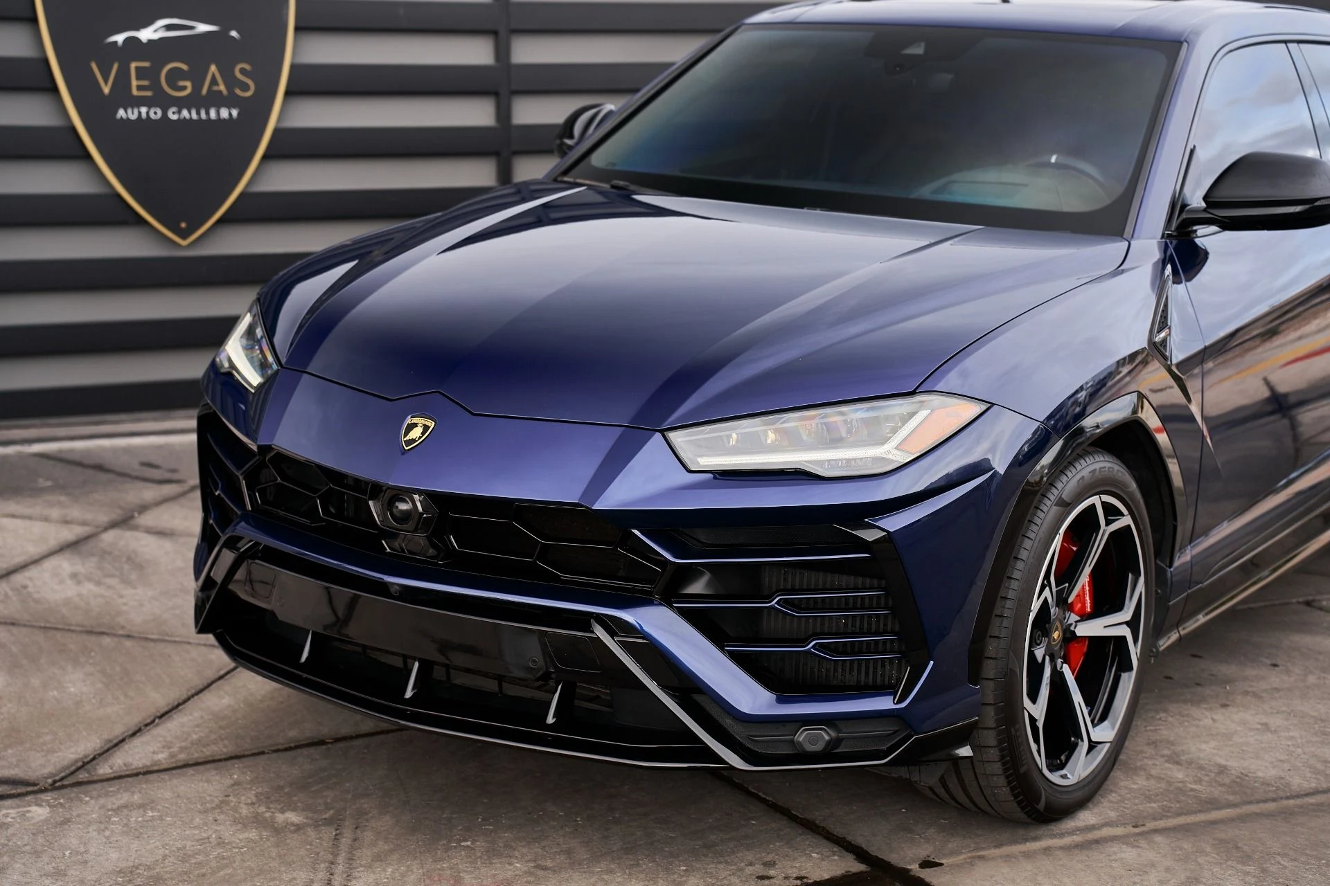 mph004_1188975731_Used_2021_Lamborghini_Urus_1763157027_c8e0a5a211