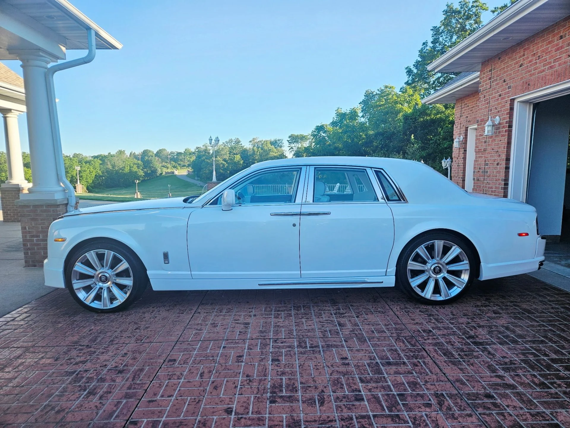 mph004_1195318443_Used_2007_Rolls_Royce_Phantom_1782166837_b857b7a02f