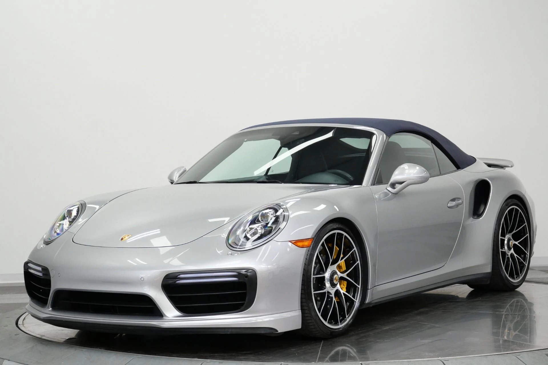mph004_1200888559_Used_2017_Porsche_911_Turbo_S_Cabriolet_580_Horsepower_Heated_and_Ventilated_Seats_1787949311_4a0425a62a