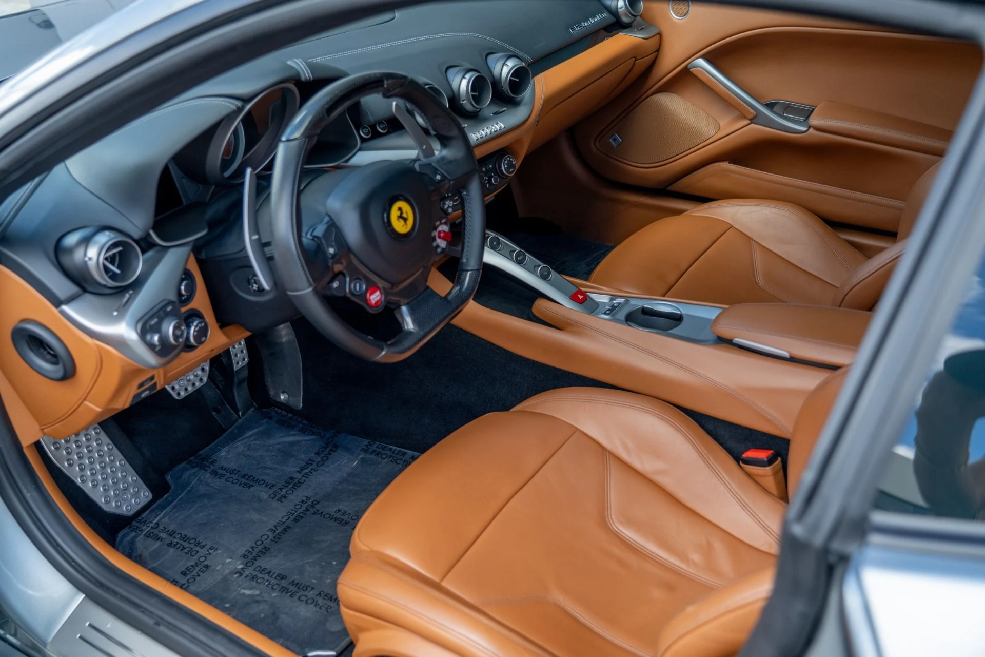 mph004_1204925762_Used_2016_Ferrari_F12berlinetta_1760560536_bb690c2d86