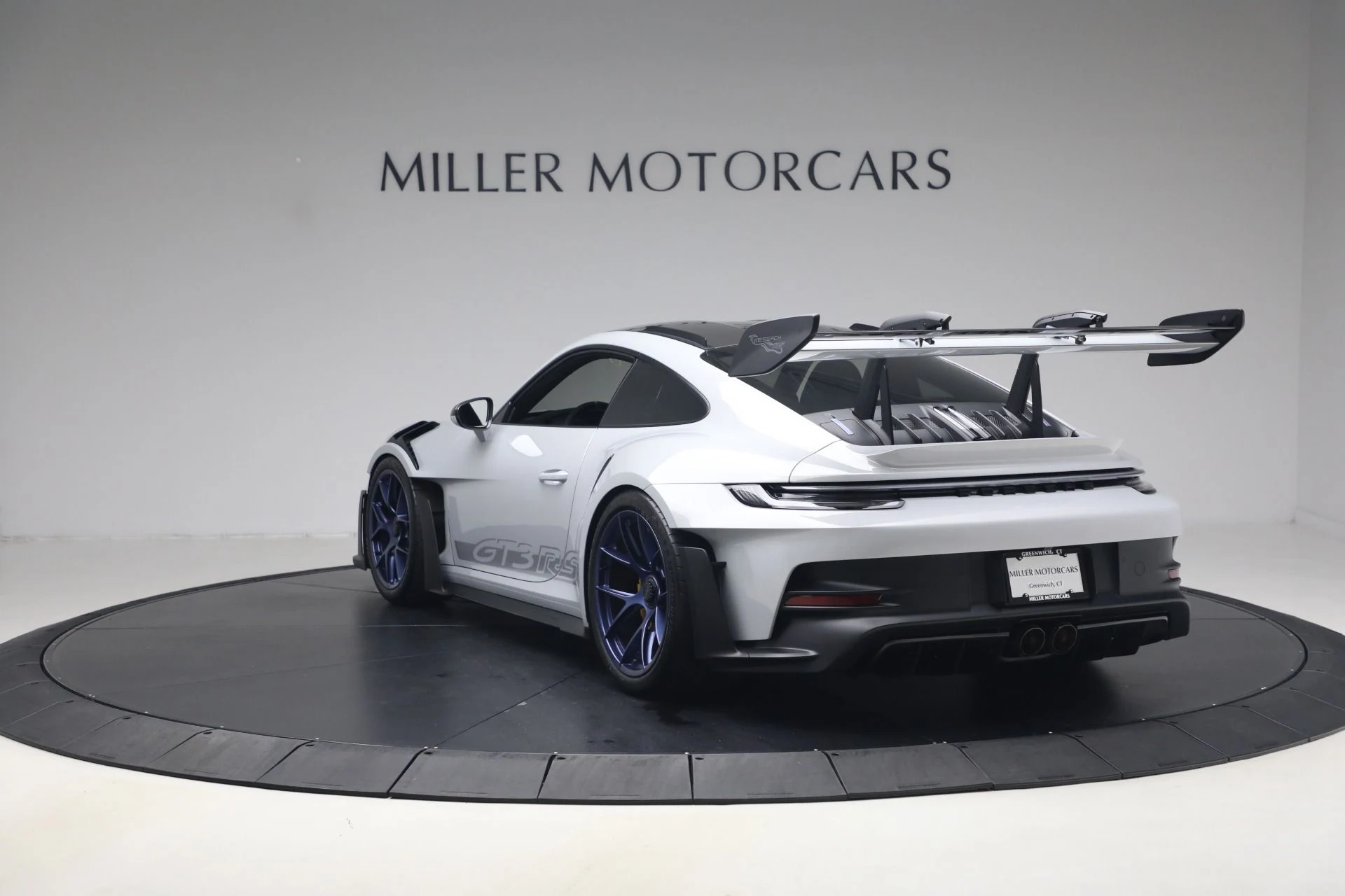 mph004_1206084324_Used_2024_Porsche_911_GT_3_RS_1782768712_c2e77940c7