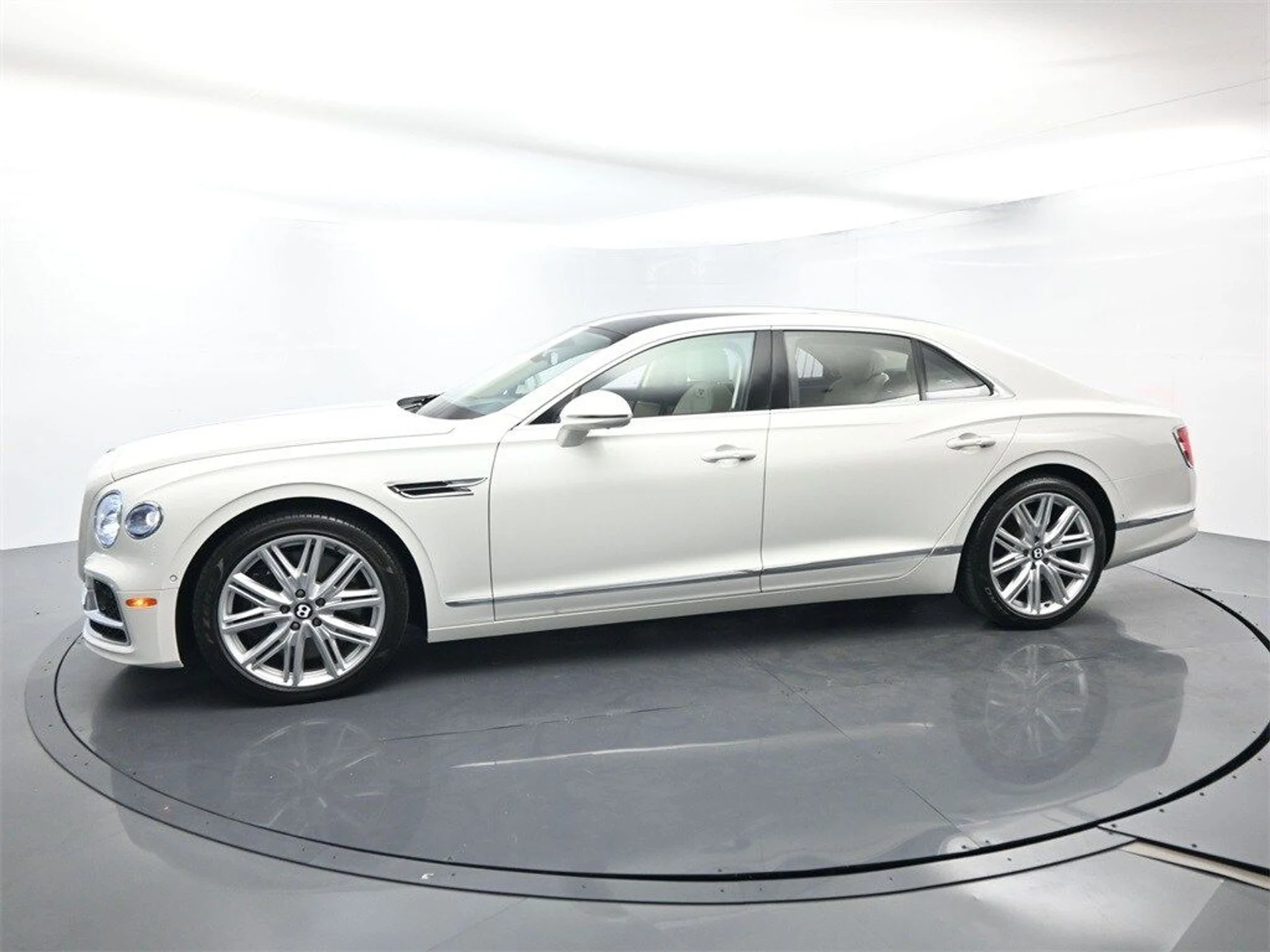 mph004_1208495134_f9ad57b71fbee07573228c262bec68a3x_c0a4084574