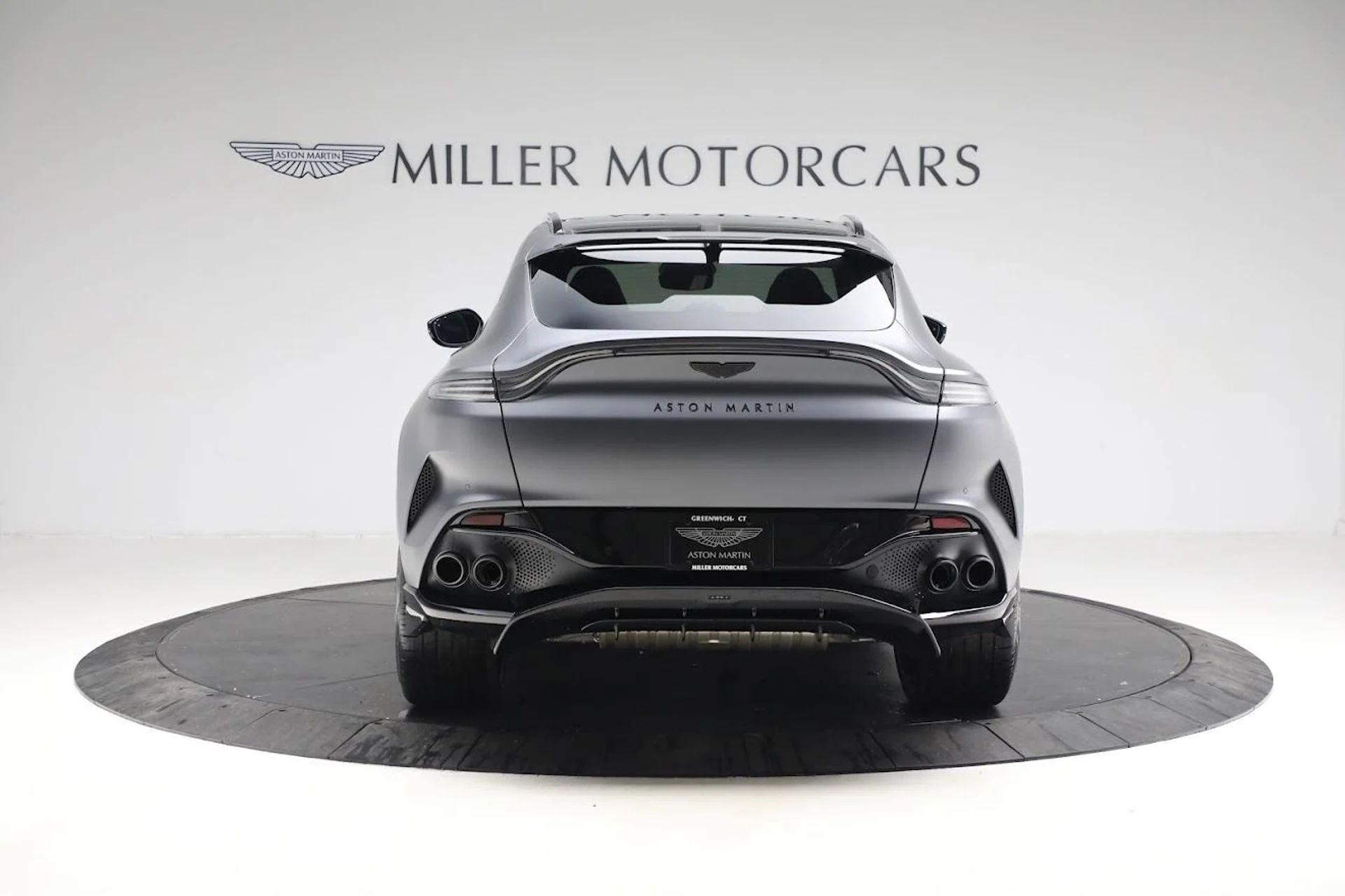 mph004_1210243255_Used_2023_Aston_Martin_DBX_707_1682624534_94e91dc22b