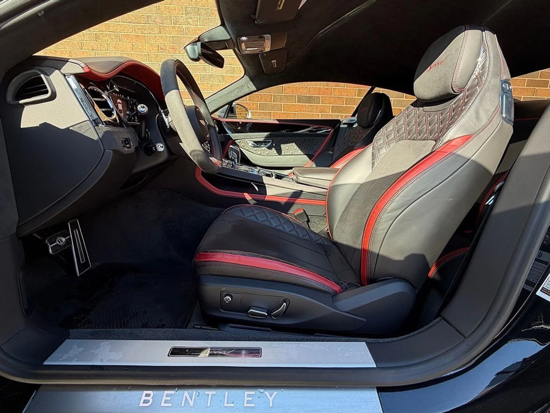 mph004_1217211056_0a4b5ad7489795bb1095d103c3bec746x_764758a23c