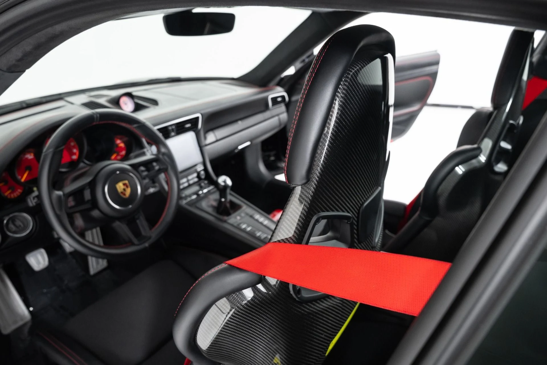 mph004_1218628139_Used_2019_Porsche_911_GT_3_Touring_1759511947_6639000366