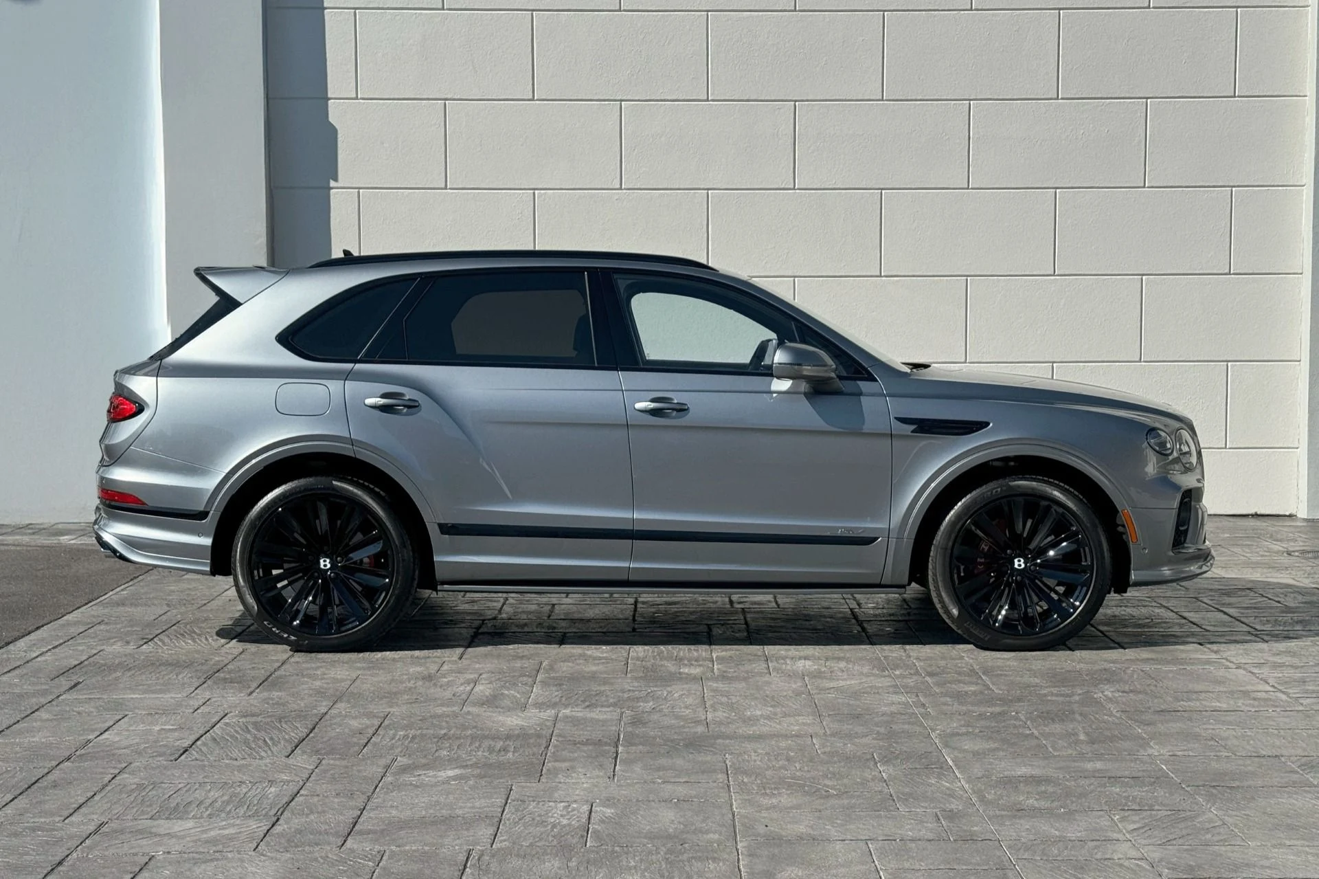 mph004_1231516102_Used_2021_Bentley_Bentayga_Speed_1744382147_f28c7a8b1a