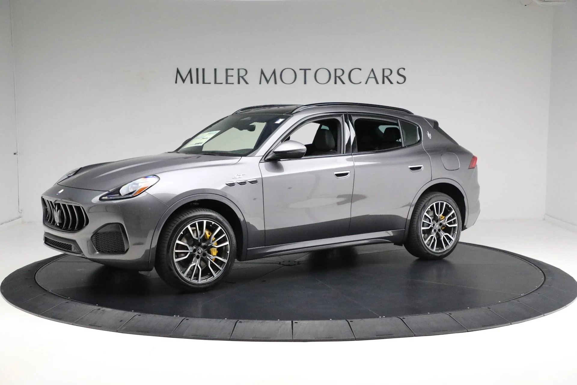 mph004_1234667777_New_2024_Maserati_Grecale_GT_cce15d615a