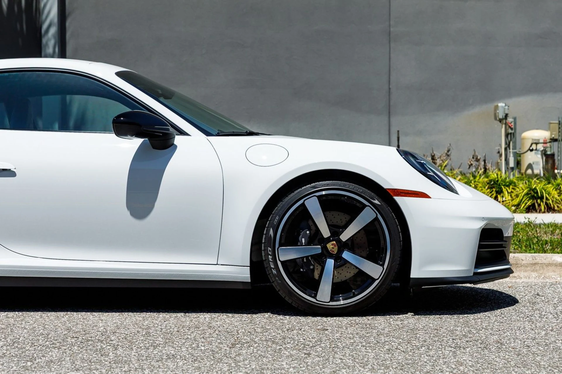 mph004_126115322_666_p5_l_f5bc668388