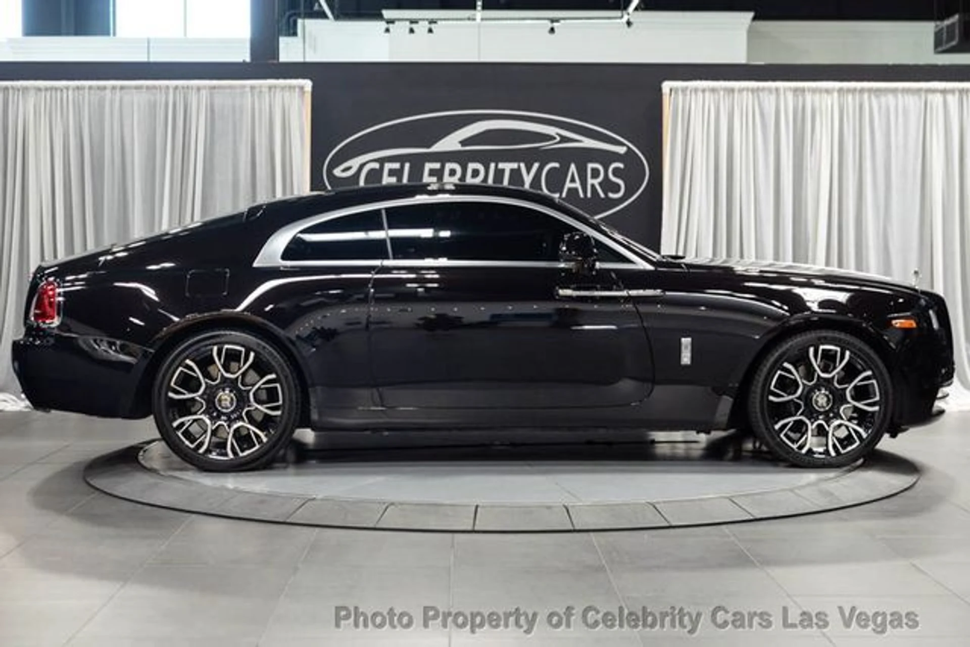 mph004_1263885945_used_2016_rolls_royce_wraith_inspiredbymusiclyricalcopperbespokeaudiostarlighth_9707_23057562_9_640_b110156e86