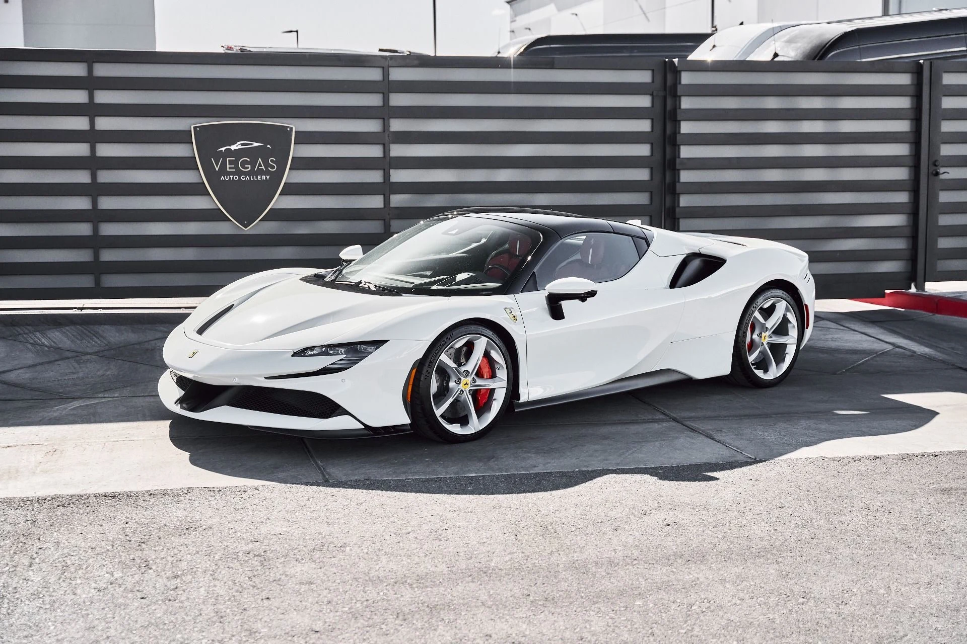 mph004_1277984236_Used_2025_Ferrari_SF_90_Spider_Base_1776876537_e3801eccb0