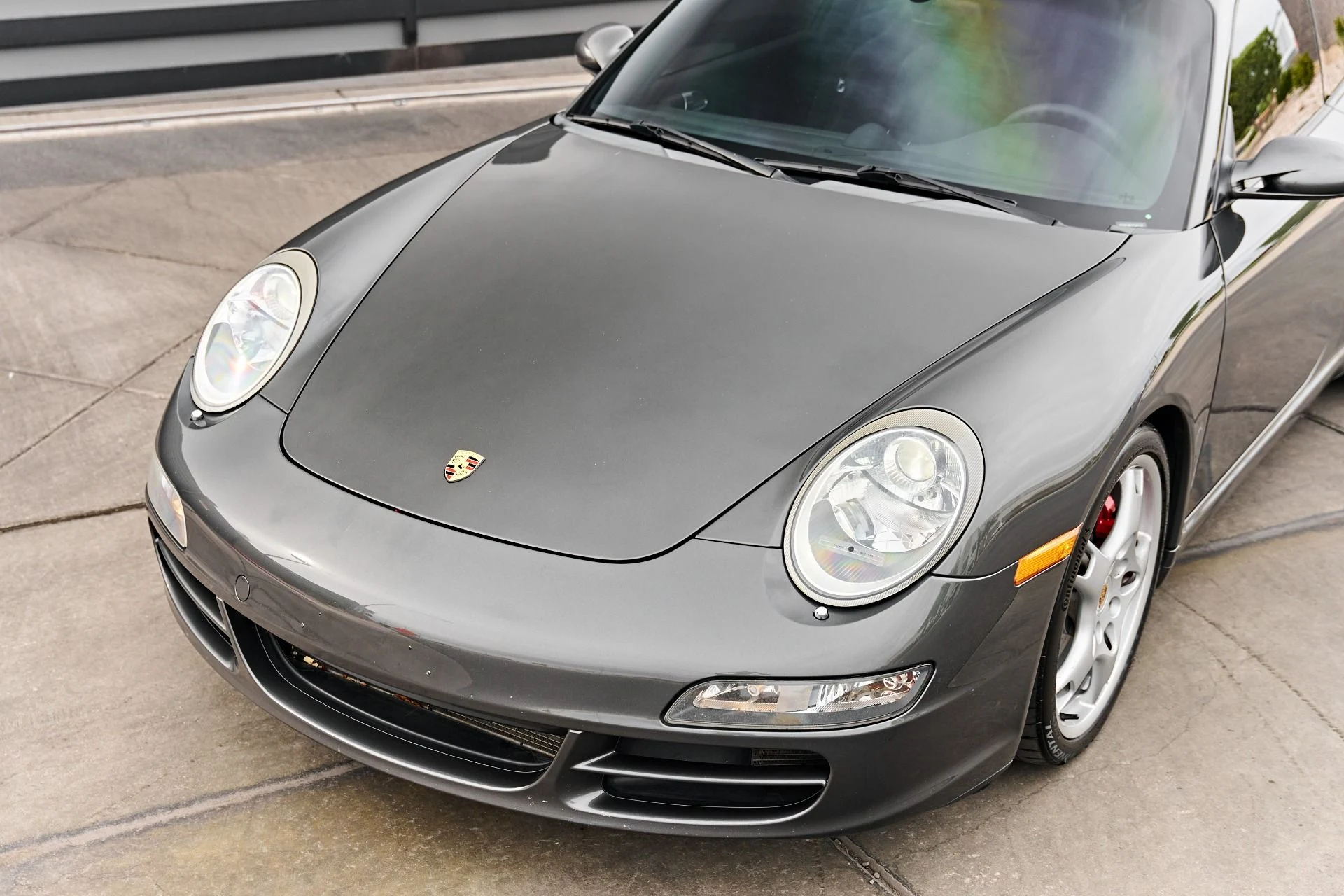 mph004_1279455175_Used_2005_Porsche_911_Carrera_S_1791837260_43f8aa9622