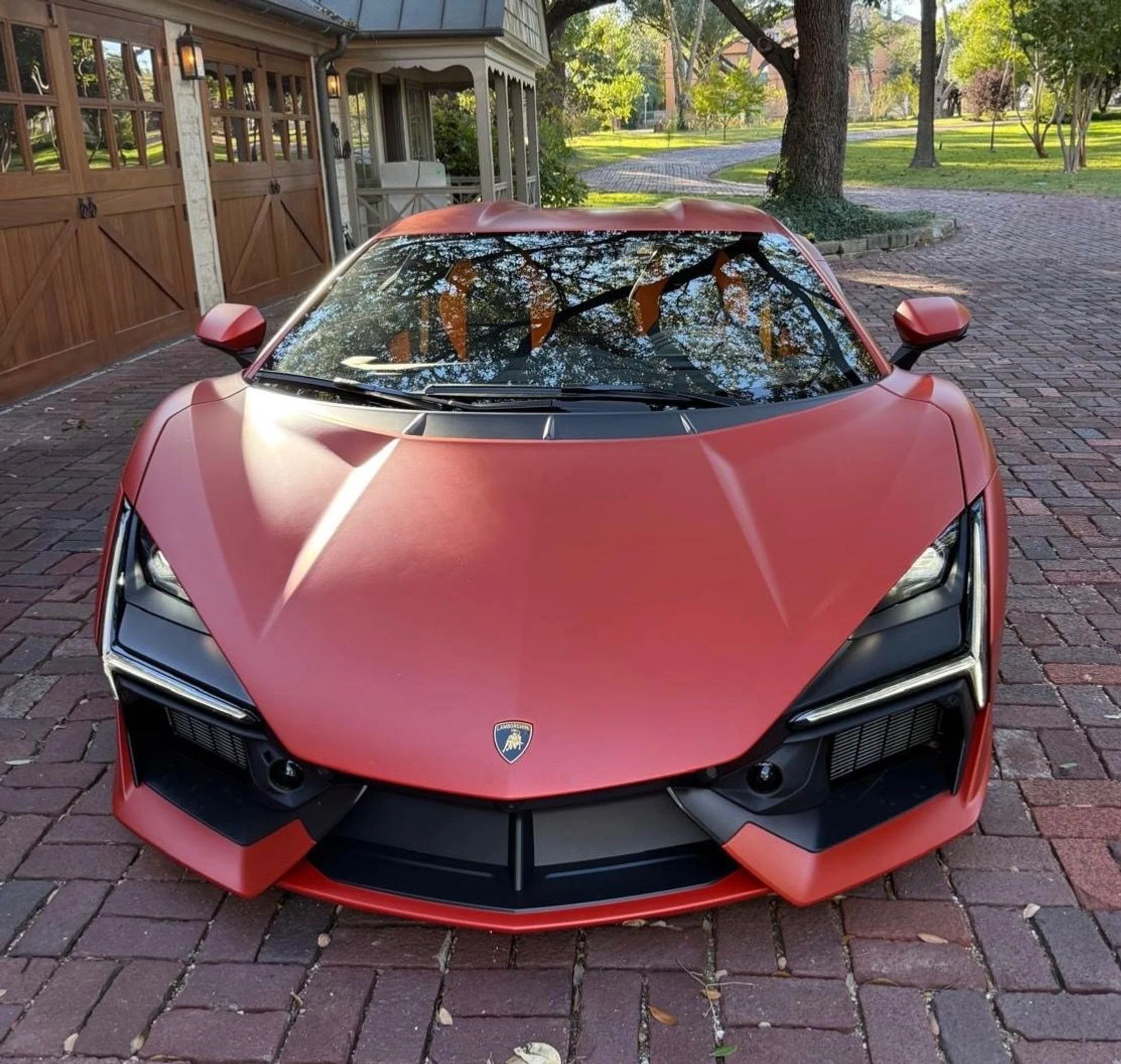 mph004_1280300532_Used_2024_Lamborghini_Revuelto_1762192161_b491ef9376