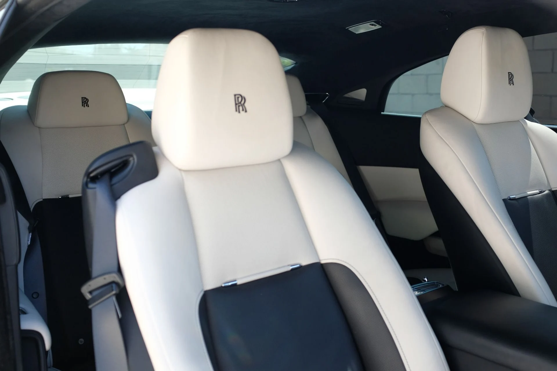 mph004_1286691572_Used_2017_Rolls_Royce_Wraith_1753316359_72e15c8d34
