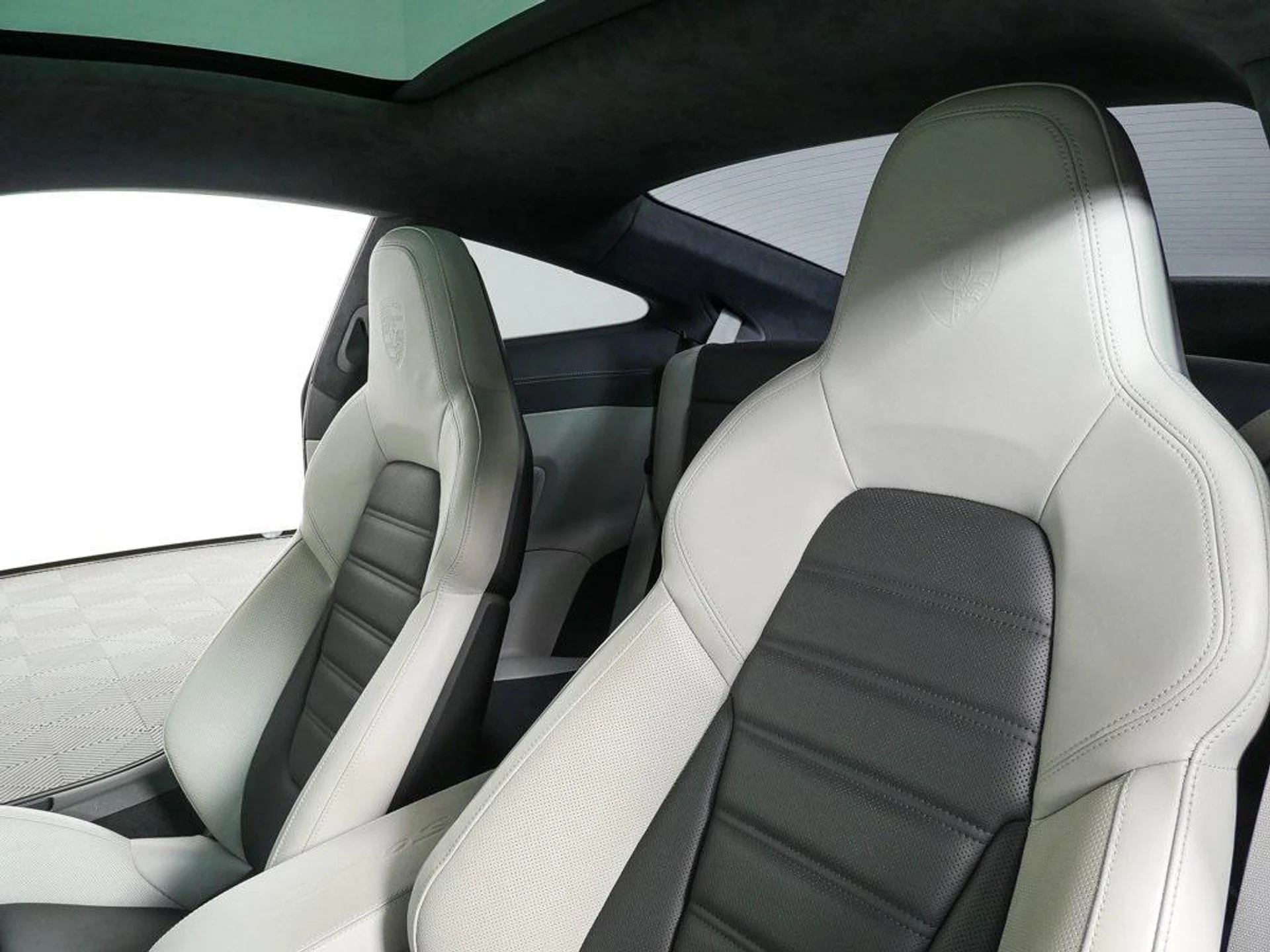 mph004_1291566250_1th_D7bv_O_Zu6_EL_Bx_Fbk_On_Pr_Of_M_a4b561c7e0