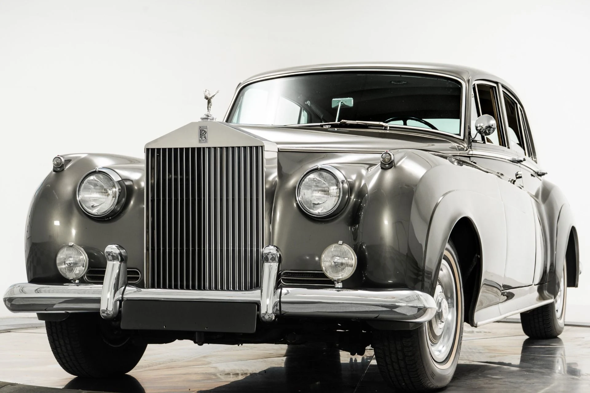 mph004_1295252107_Used_1960_Rolls_Royce_Silver_Cloud_II_1757511500_6393b2bcdc