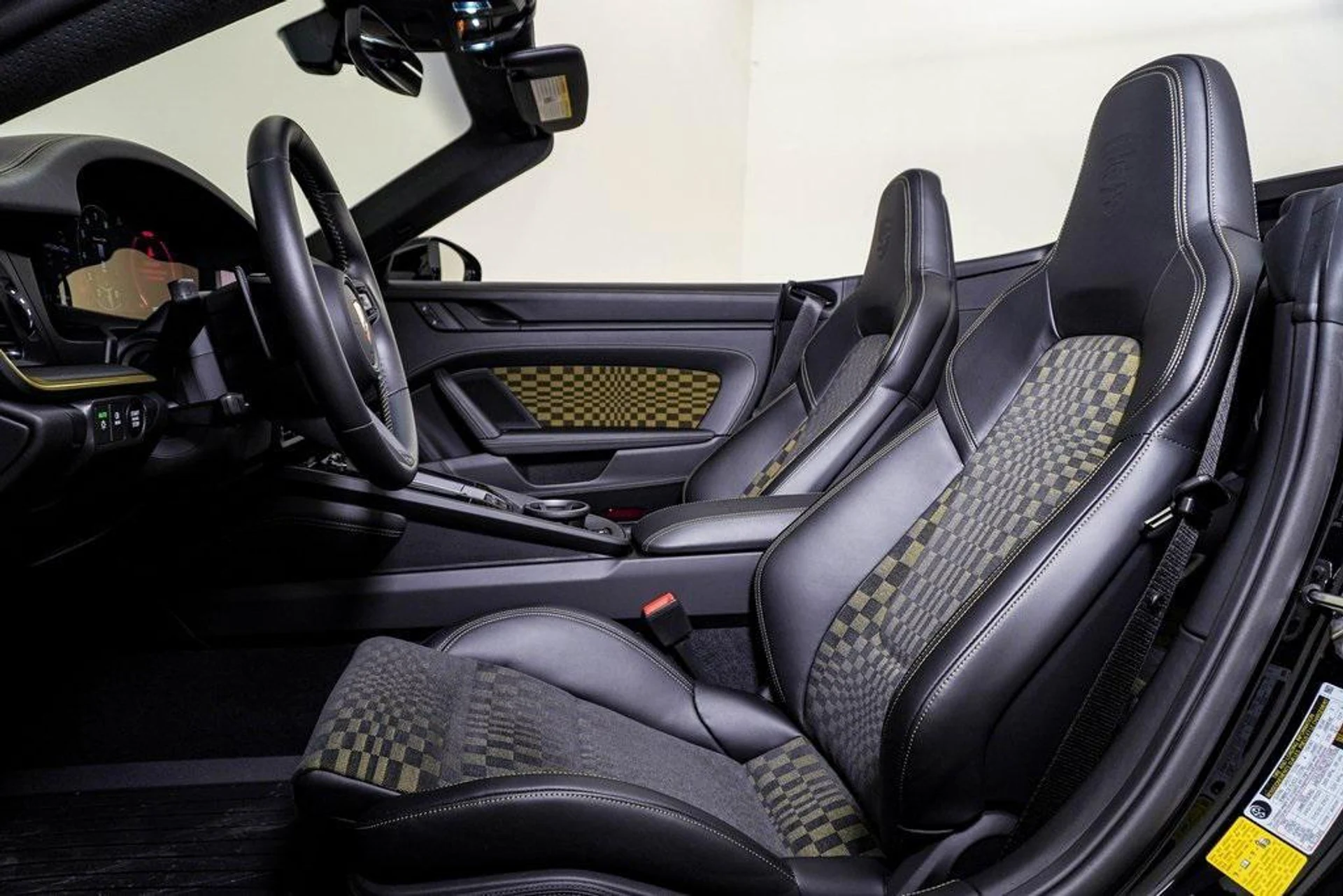 mph004_129610278_z_EG_Hl_Sf_Vz_ZC_8uz_N44k_C9_LH_Jjoo_a3f6cedb9a