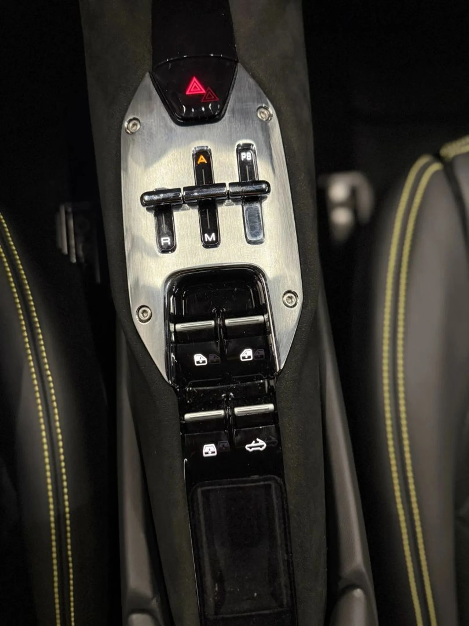 mph004_1296873581_202510_a80185ed3a014b49abe35089a1a3af16_cd9645e8b4