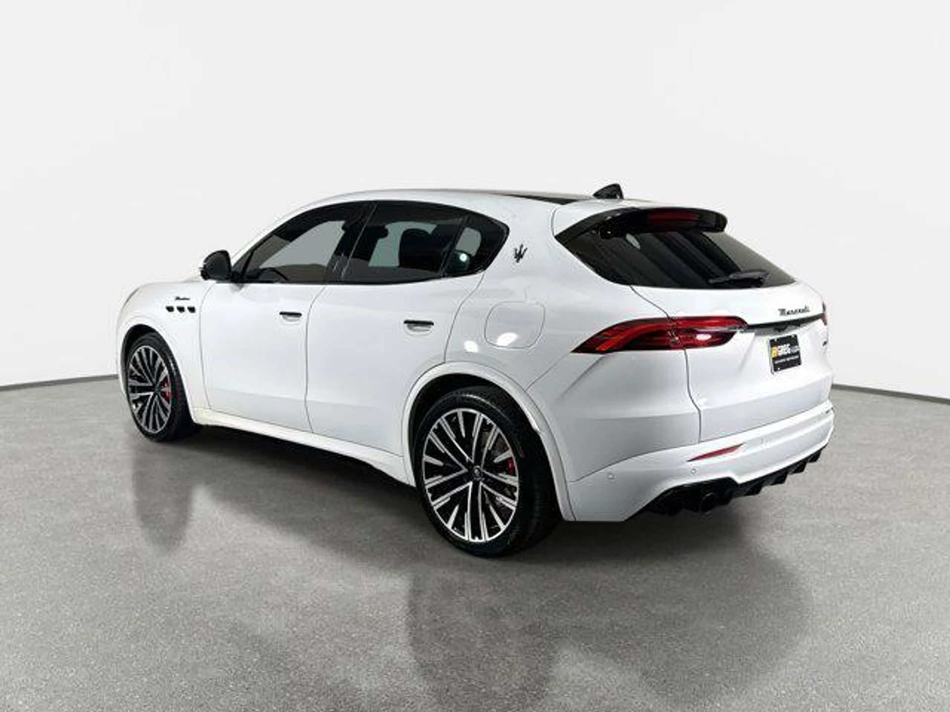 mph004_1301226685_2q_A_Uh_Kuv_T8egja1j_L48_Z7po_G_hw_327c54e14a