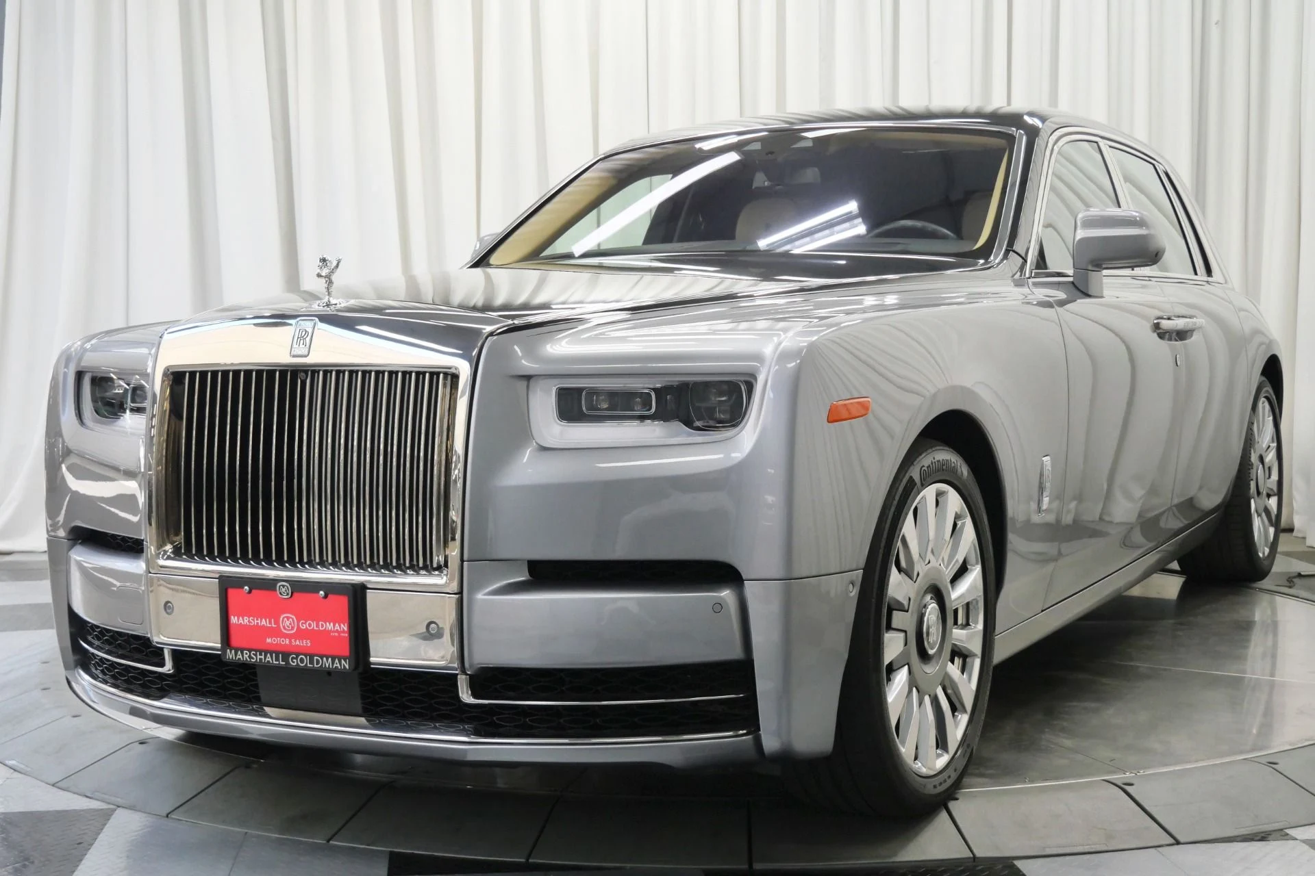 mph004_1302114602_Used_2020_Rolls_Royce_Phantom_1760120905_2b3c6c248e