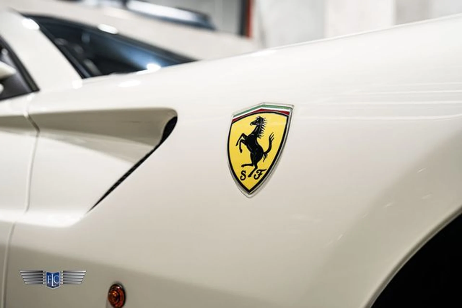 mph004_1305802316_used_2011_ferrari_599_2drcoupegtbfiorano_9689_23067510_9_640_a13136d636