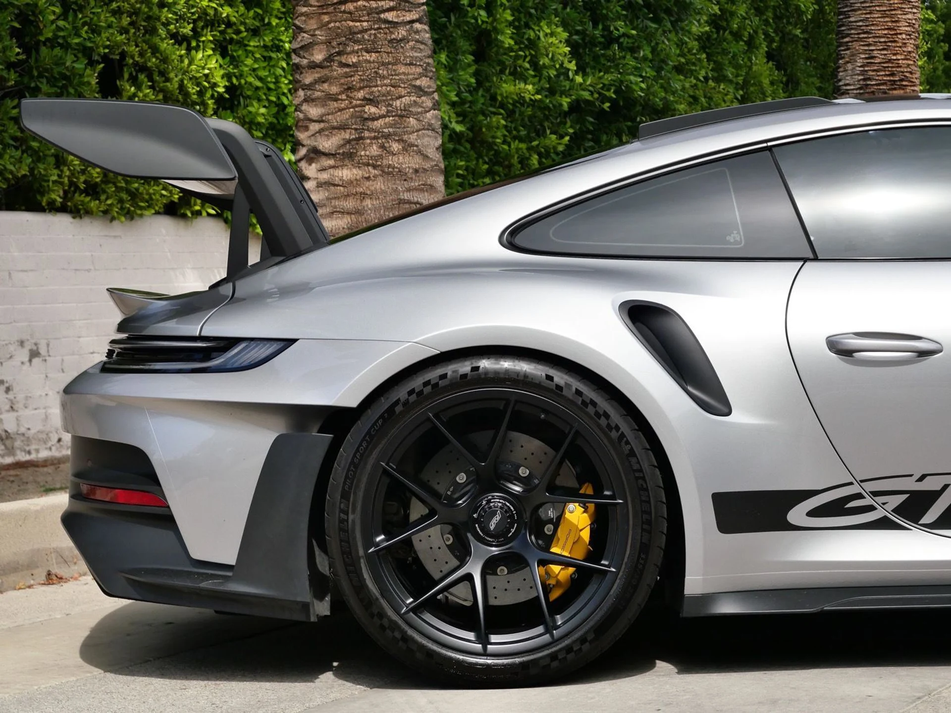 mph004_1316817052_3d5134216f7f2a521bed1a8d7cab81b9x_18f7db2105