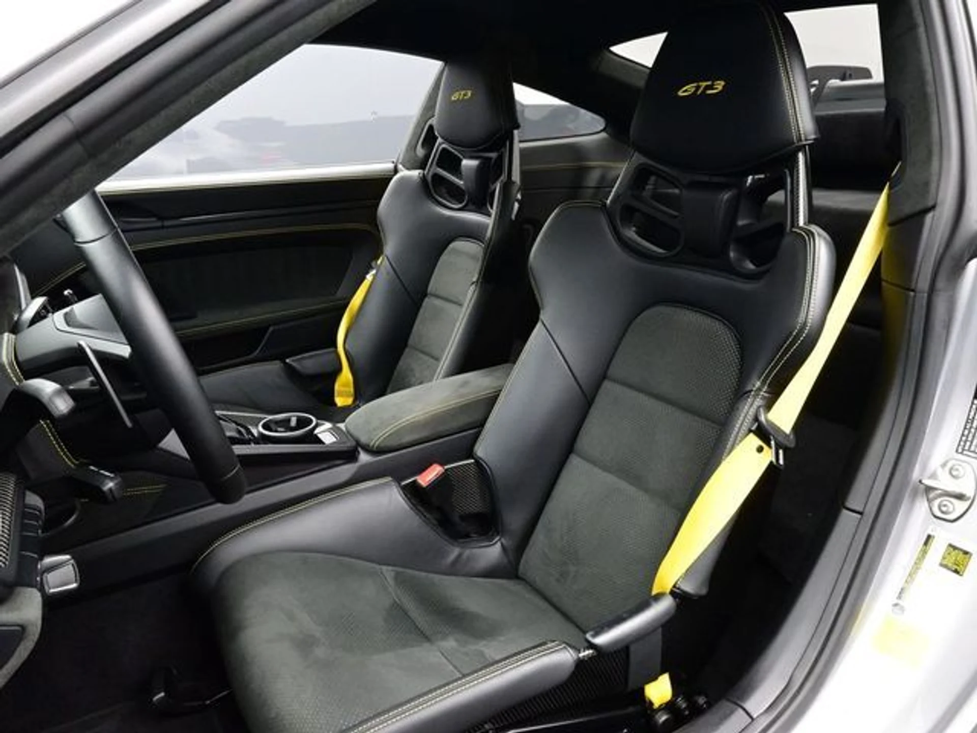 mph004_132821022_cb709ac69f08fcd935579eb7e80af8dfx_5a7439b279