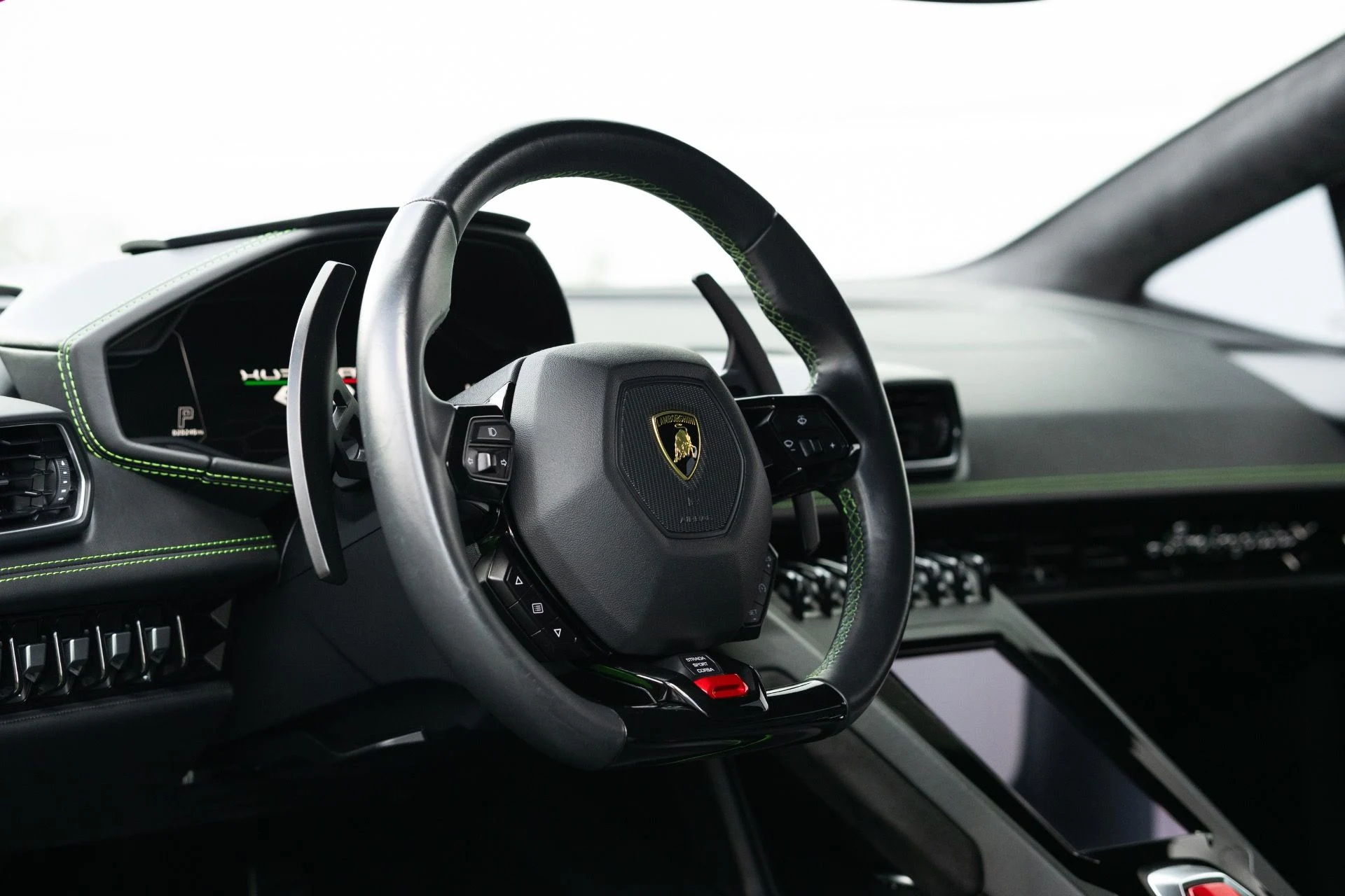 mph004_1330507208_Used_2020_Lamborghini_Huracan_EVO_1770872075_1ef3c65649