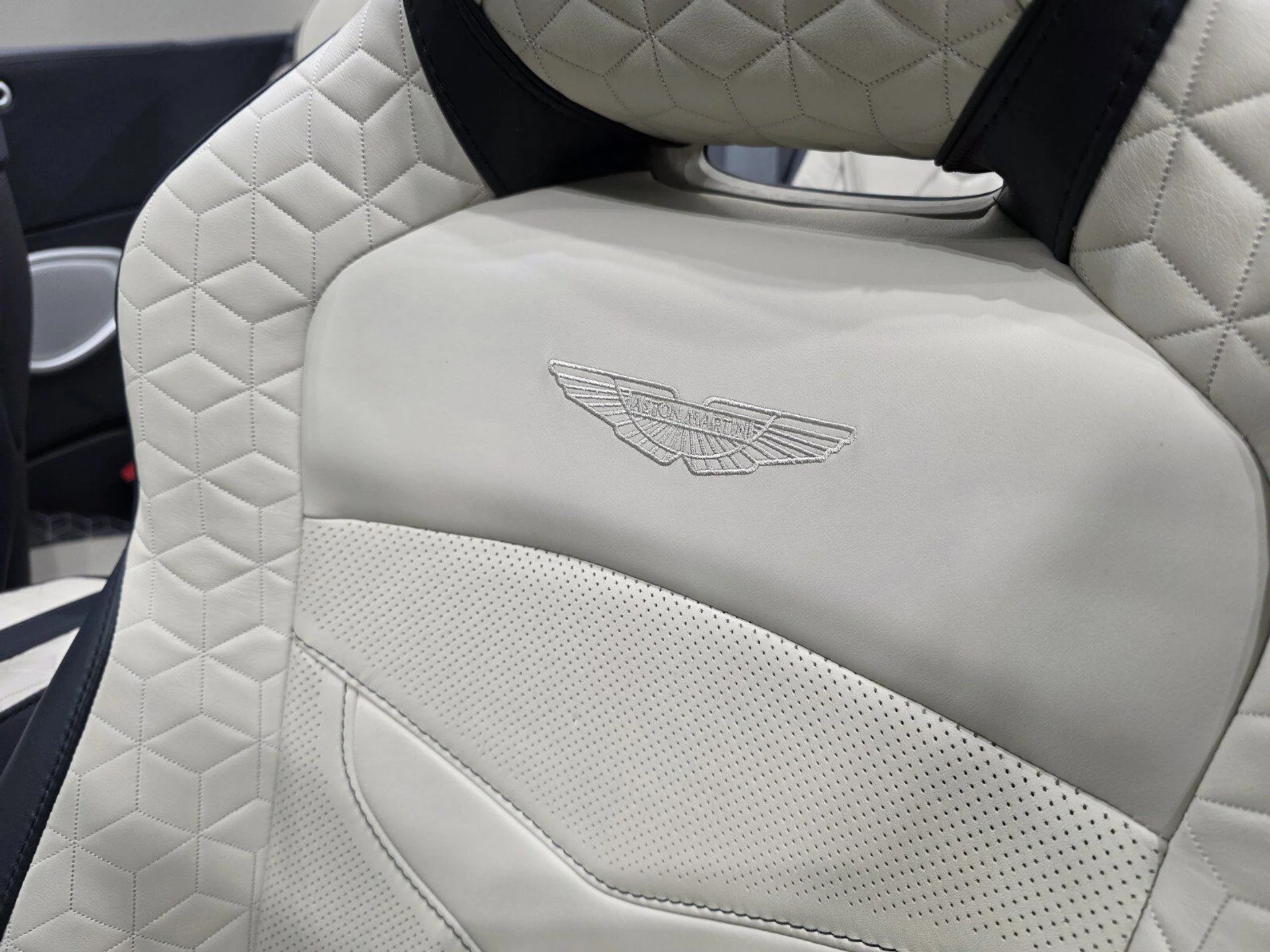 mph004_1331992267_84e7f0c6f7b3419ecc2a4d02a3a3cedd_9ad8445cc8