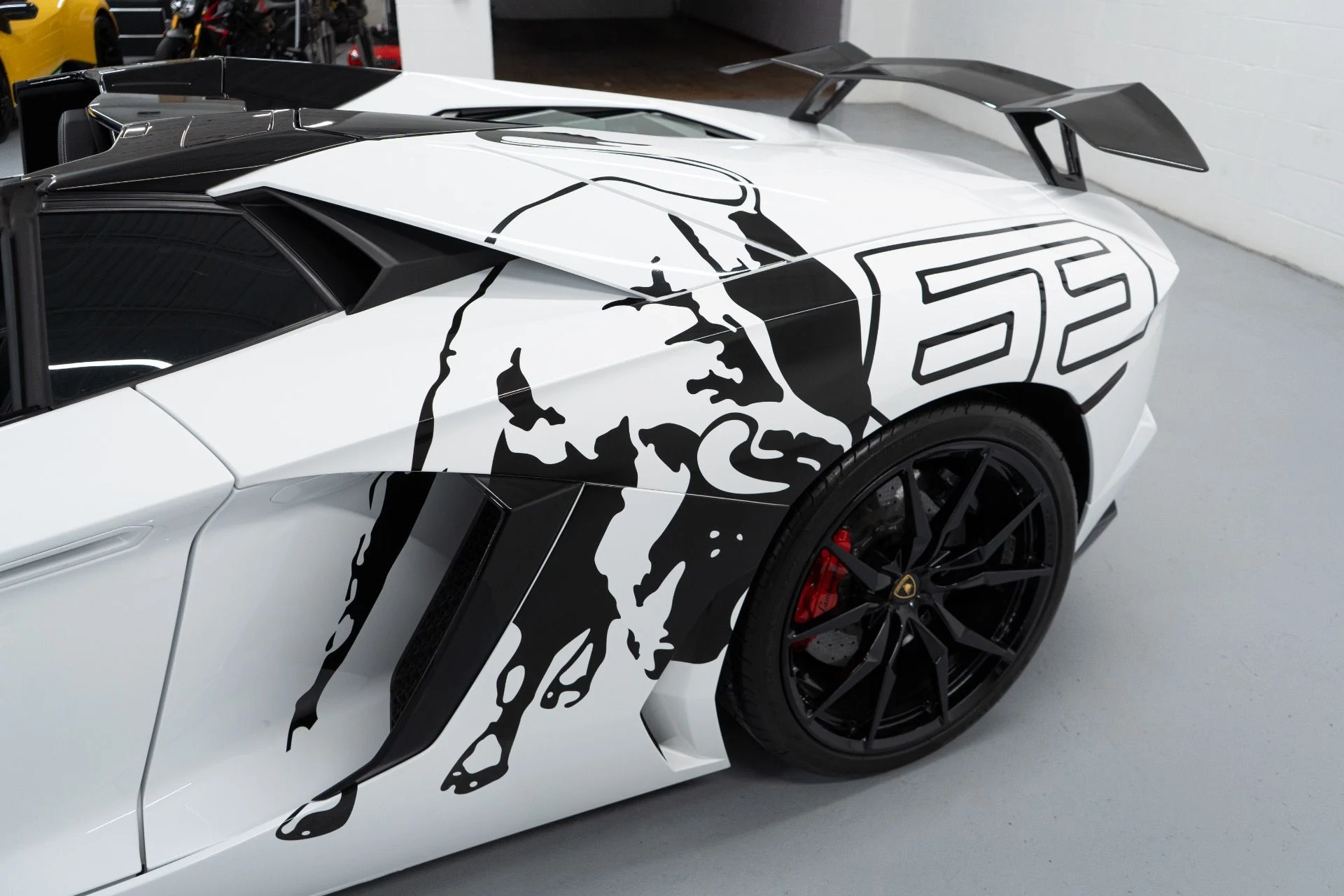 mph004_1333230073_Used_2015_Lamborghini_Aventador_LP_700_4_1765230650_a6946dfe37