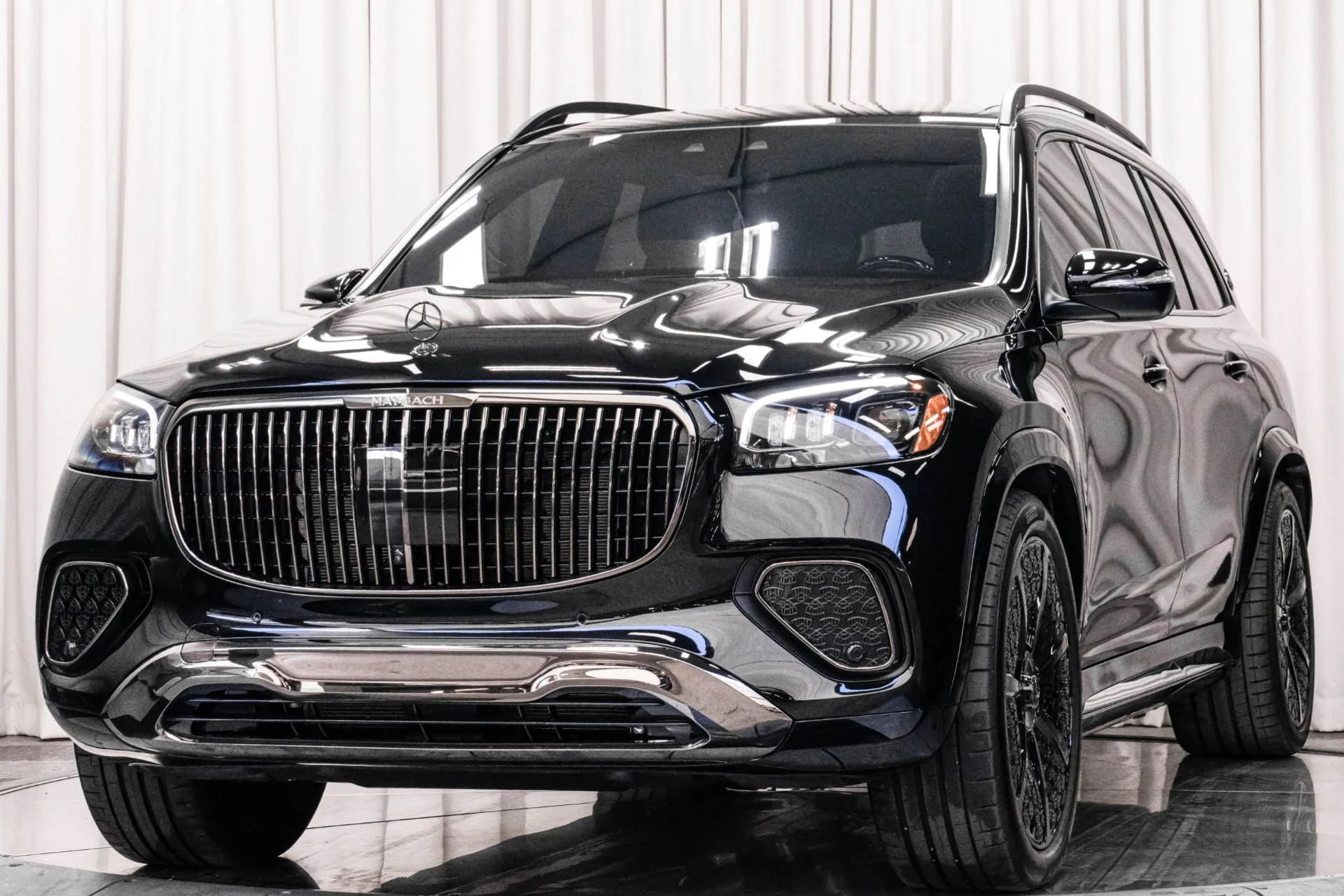 mph004_1333605806_Used_2025_Mercedes_Benz_Mercedes_Maybach_GLS_600_4_MATIC_1762198640_ebcb05d97e