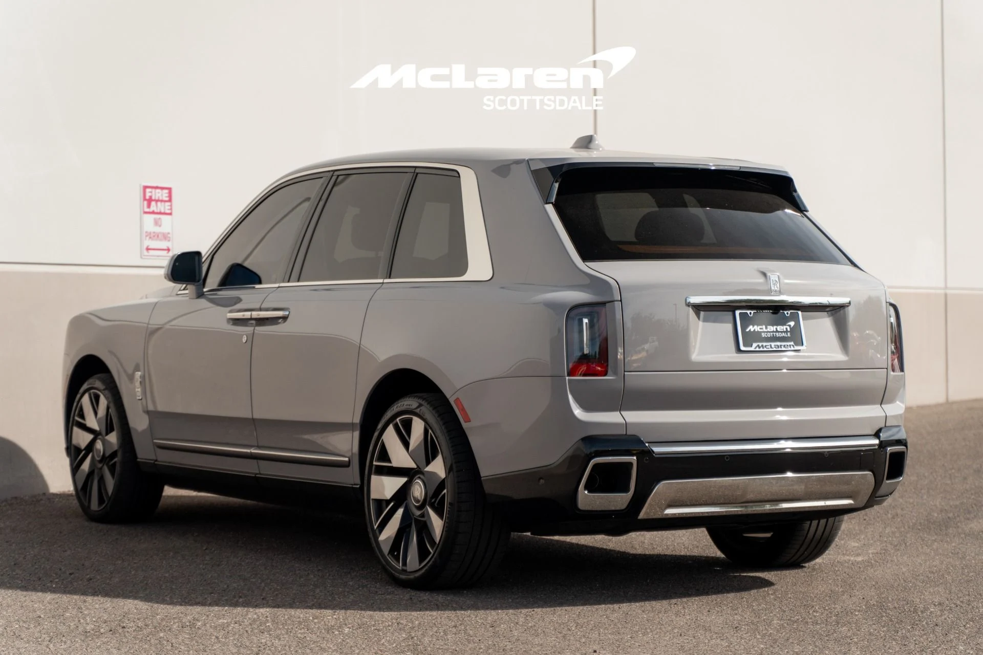 mph004_1356991543_Used_2025_Rolls_Royce_CULLINAN_1762551251_95acd203eb