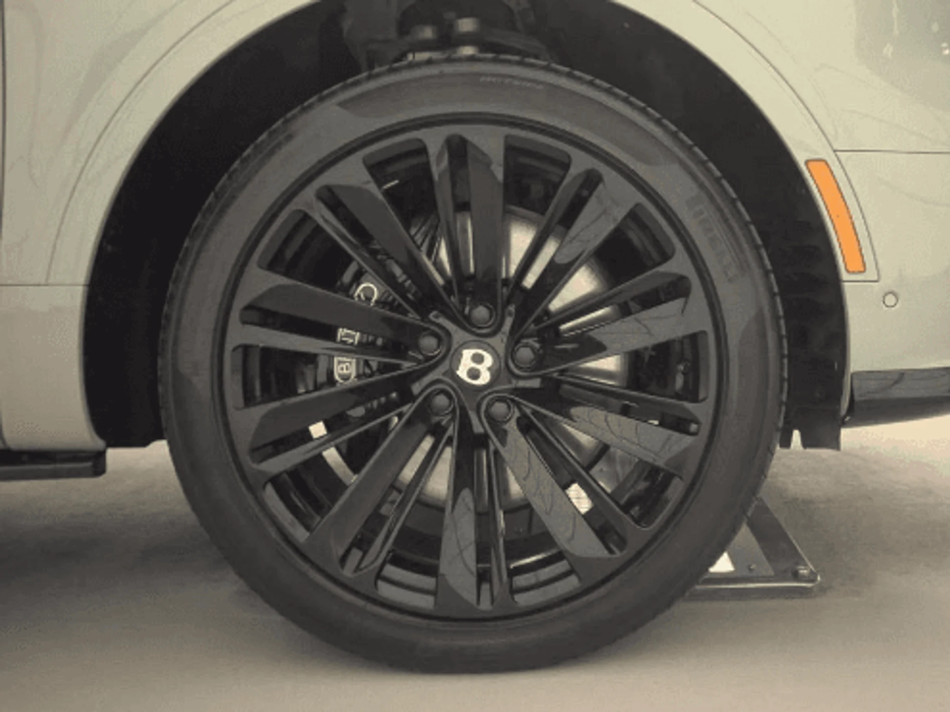 mph004_1367916180_q9imipgefljxyzgd27ghvxrtt7mm_f384884800