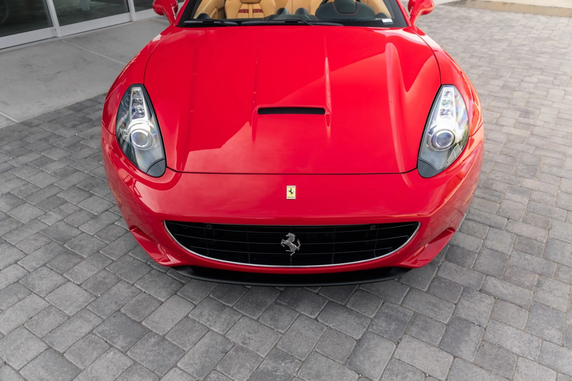 mph004_1373313076_Used_2010_Ferrari_California_1772056866_6a667f8e02