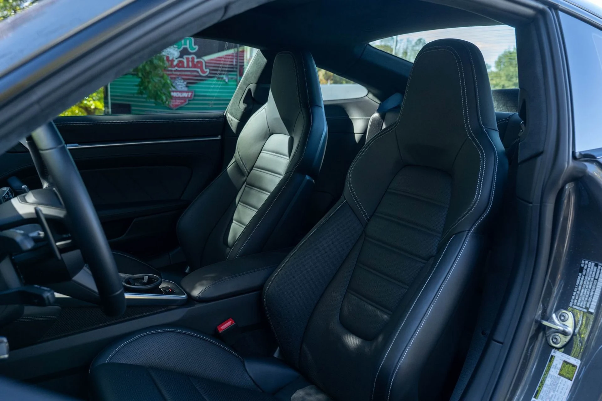 mph004_137478475_42d52b6e70bff463a58d83db53ac238c_ceee59e2c3