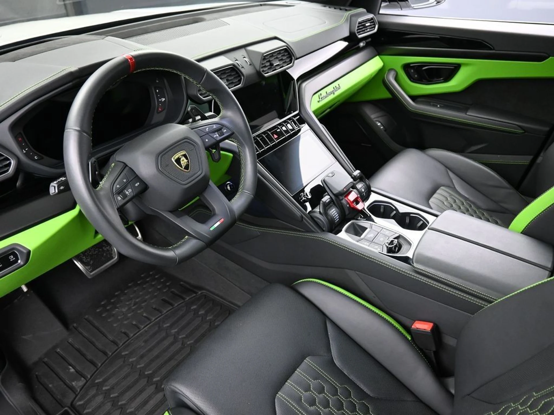 mph004_137662856_image_4_7299bbe8b3