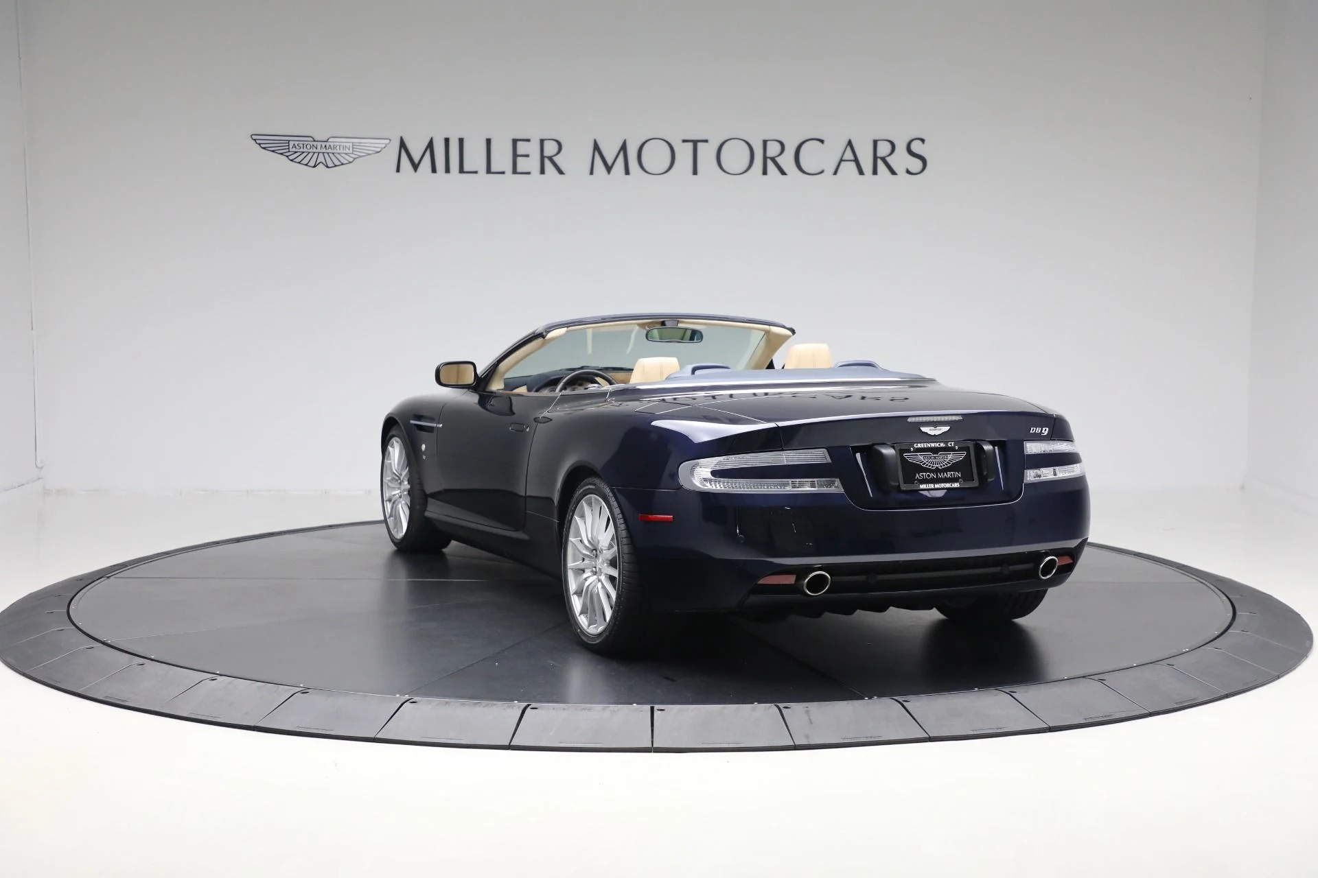 mph004_1377977260_Used_2007_Aston_Martin_DB_9_Volante_40b2040176