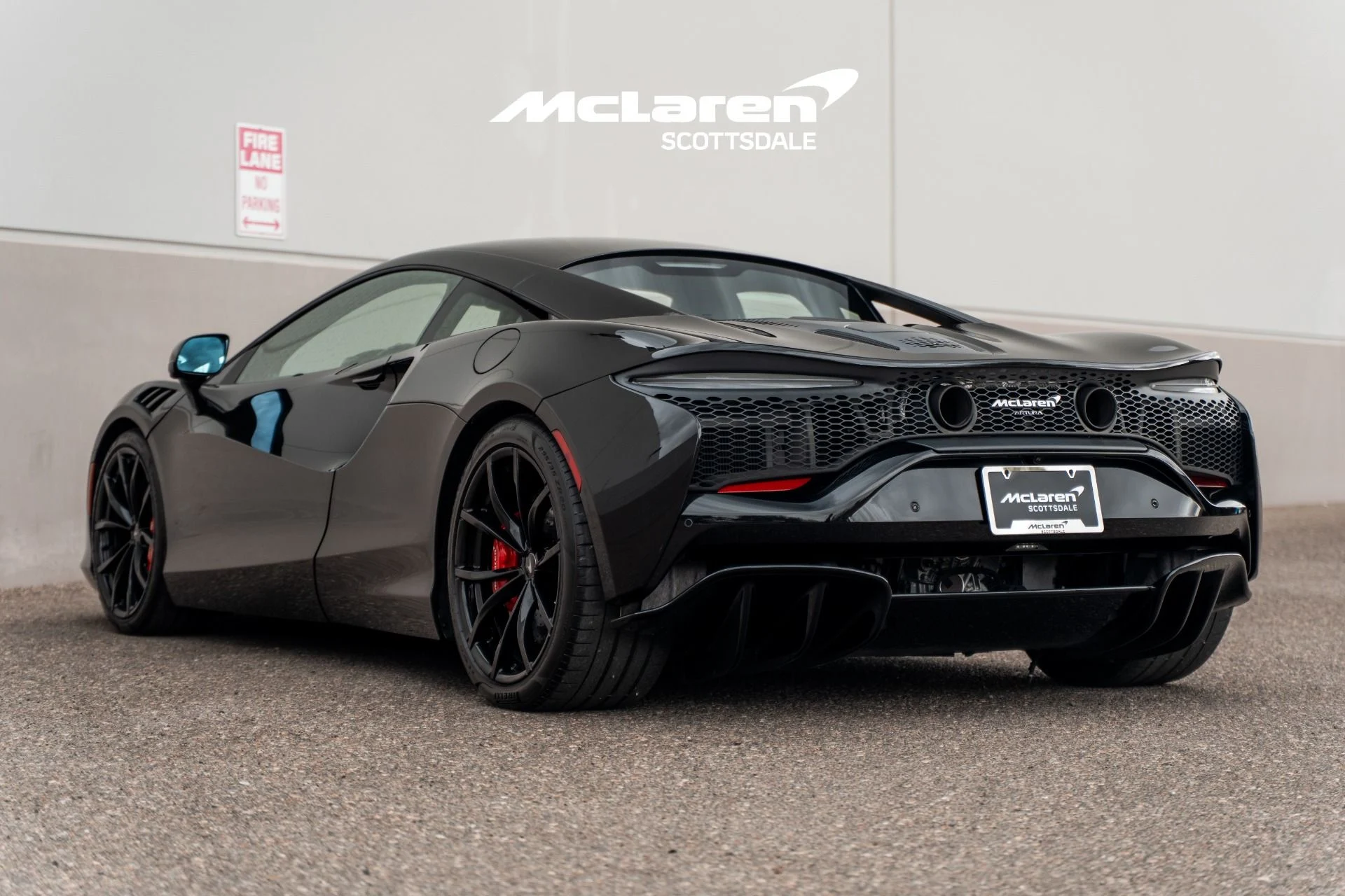 mph004_1381533170_Used_2023_MCLAREN_ARTURA_1771651947_297f262100