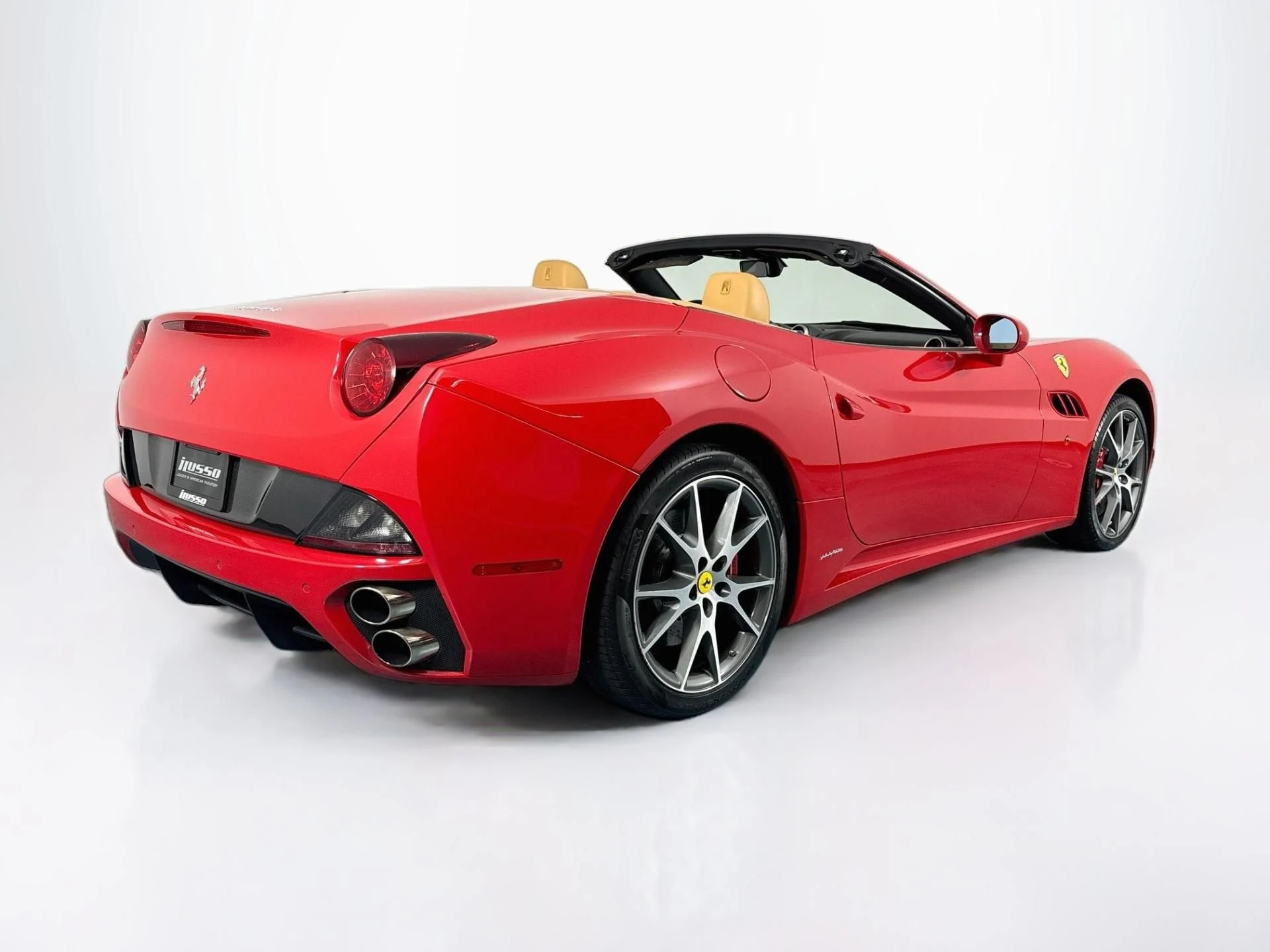 mph004_1383774192_Used_2010_Ferrari_California_1790360463_555a16d313