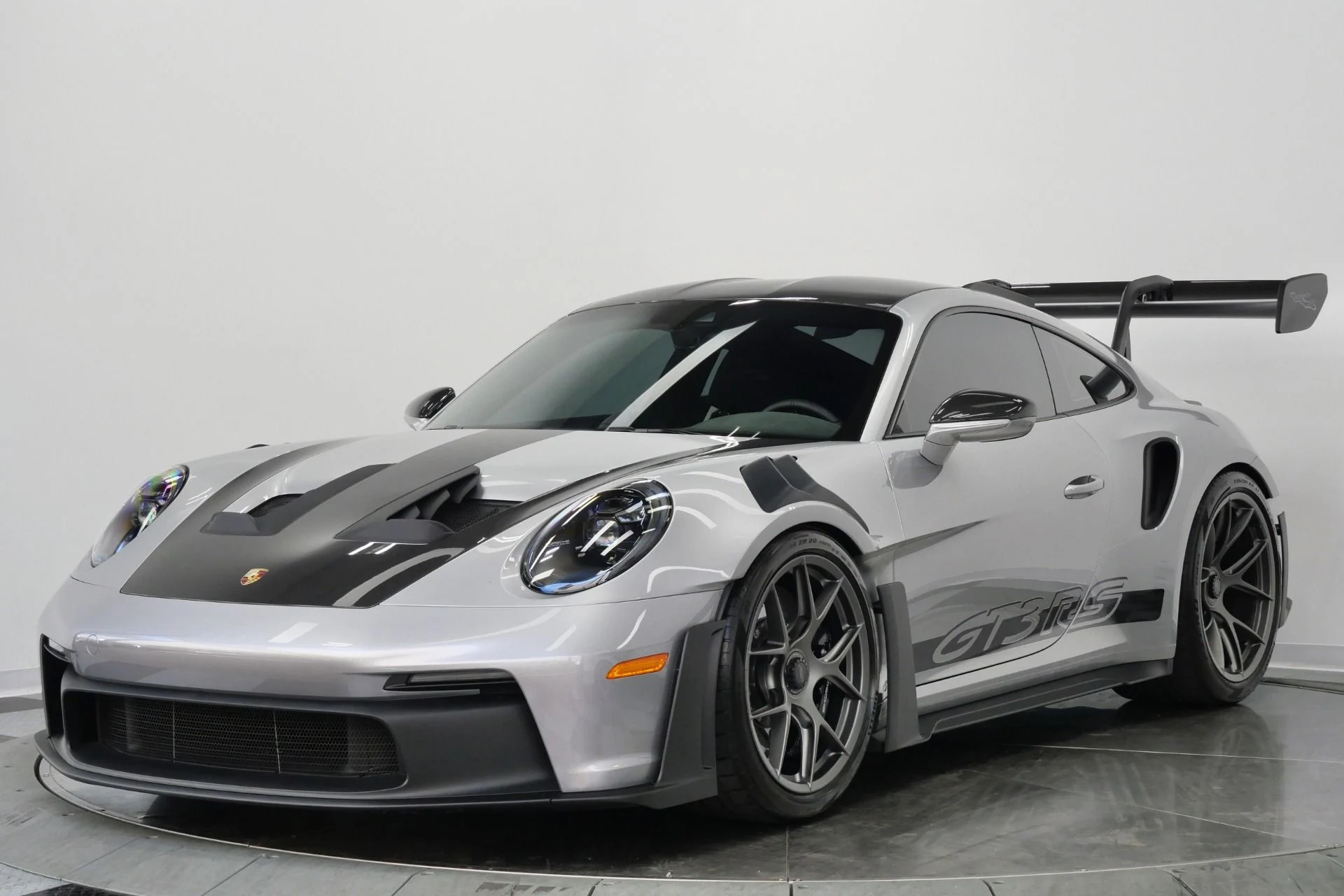 mph004_1395403028_Used_2025_Porsche_911_GT_3_RS_Weissach_Package_Carbon_Ceramic_Brakes_Carbon_Fiber_Seats_1778171929_aae43c2cb0