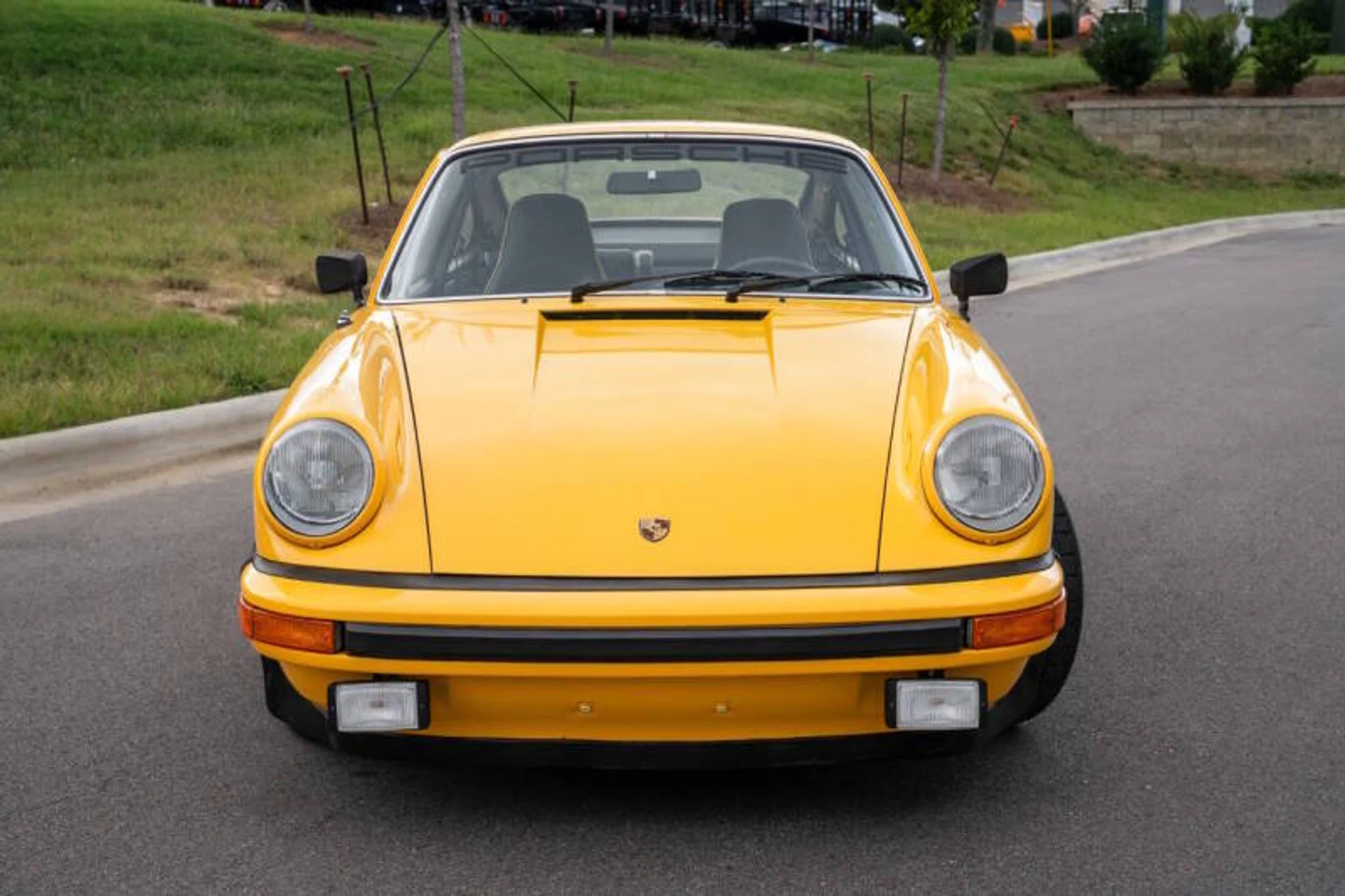mph004_1400138853_1976_porsche_911_carrera_coupe_911_carrera_coupe_d8feb3737e