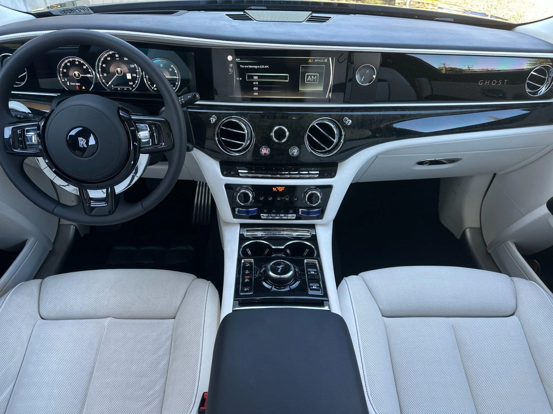 mph004_1404331851_Used_2023_Rolls_Royce_Ghost_EWB_1792147626_30f046d8ee