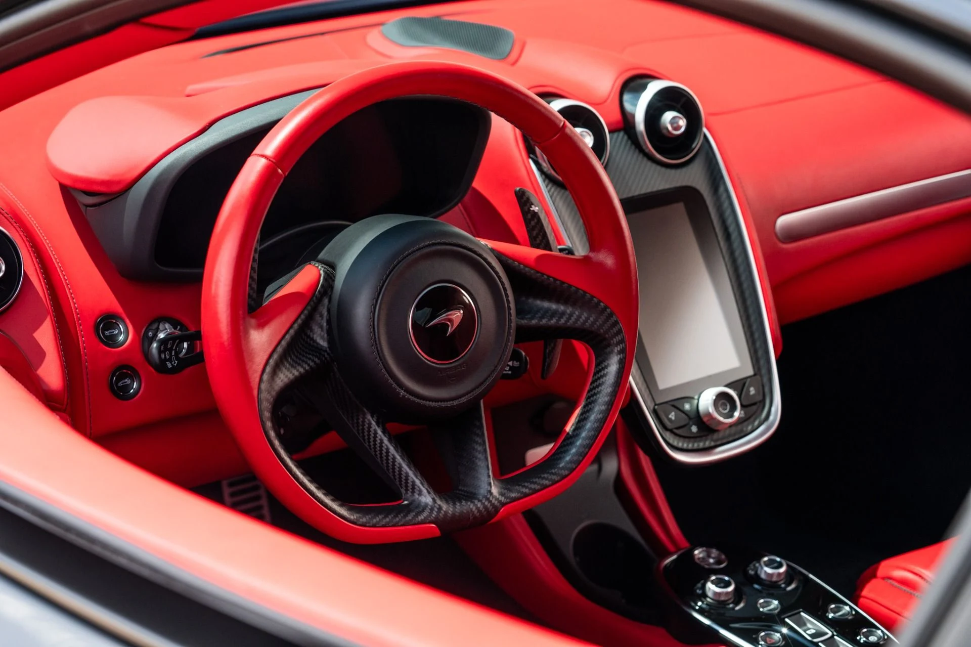 mph004_1404579289_Used_2022_Mc_Laren_GT_1756235747_f23fc9ba89