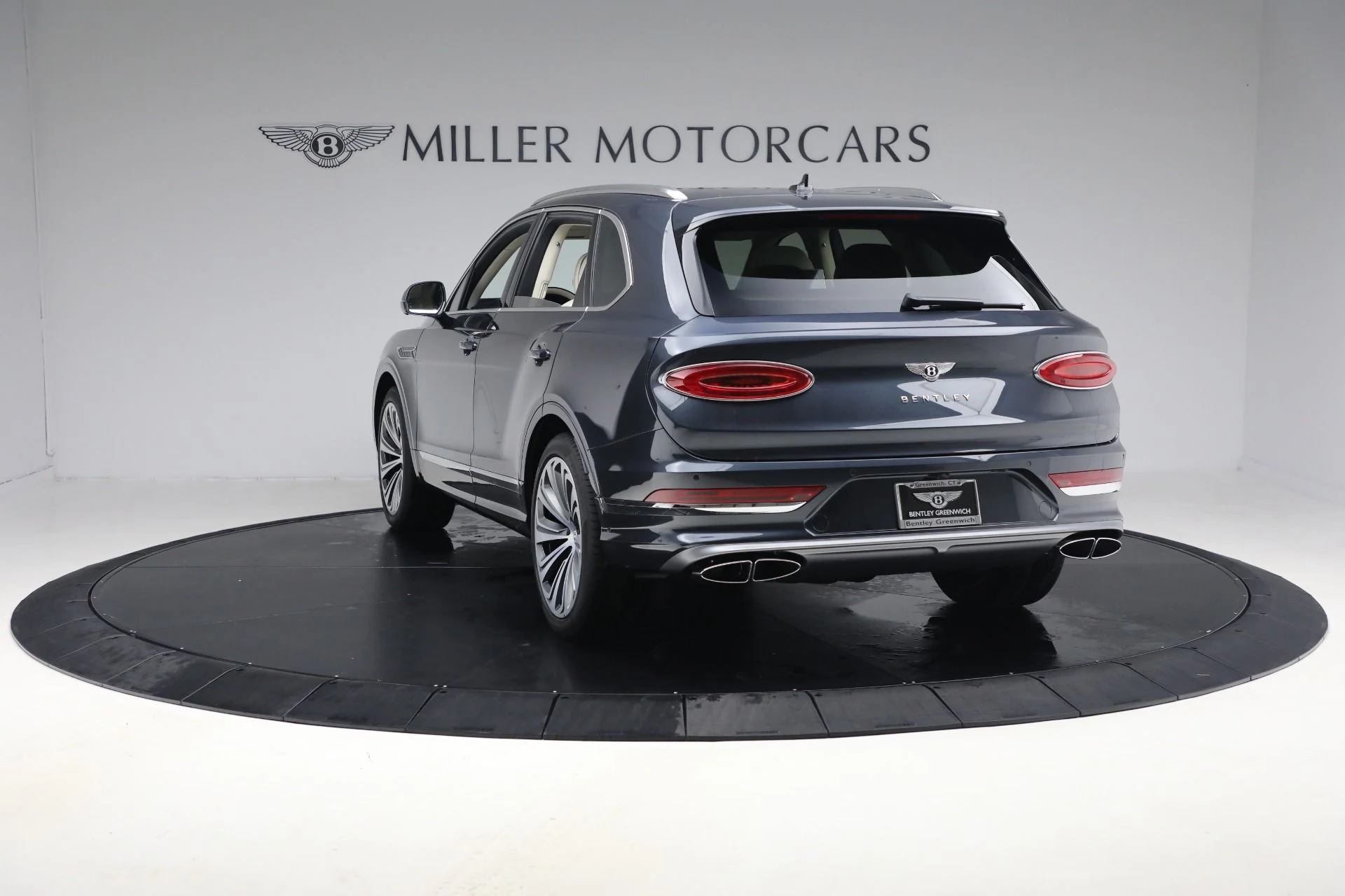 mph004_1408719115_New_2025_Bentley_Bentayga_Atelier_Edition_V8_75b55fd998