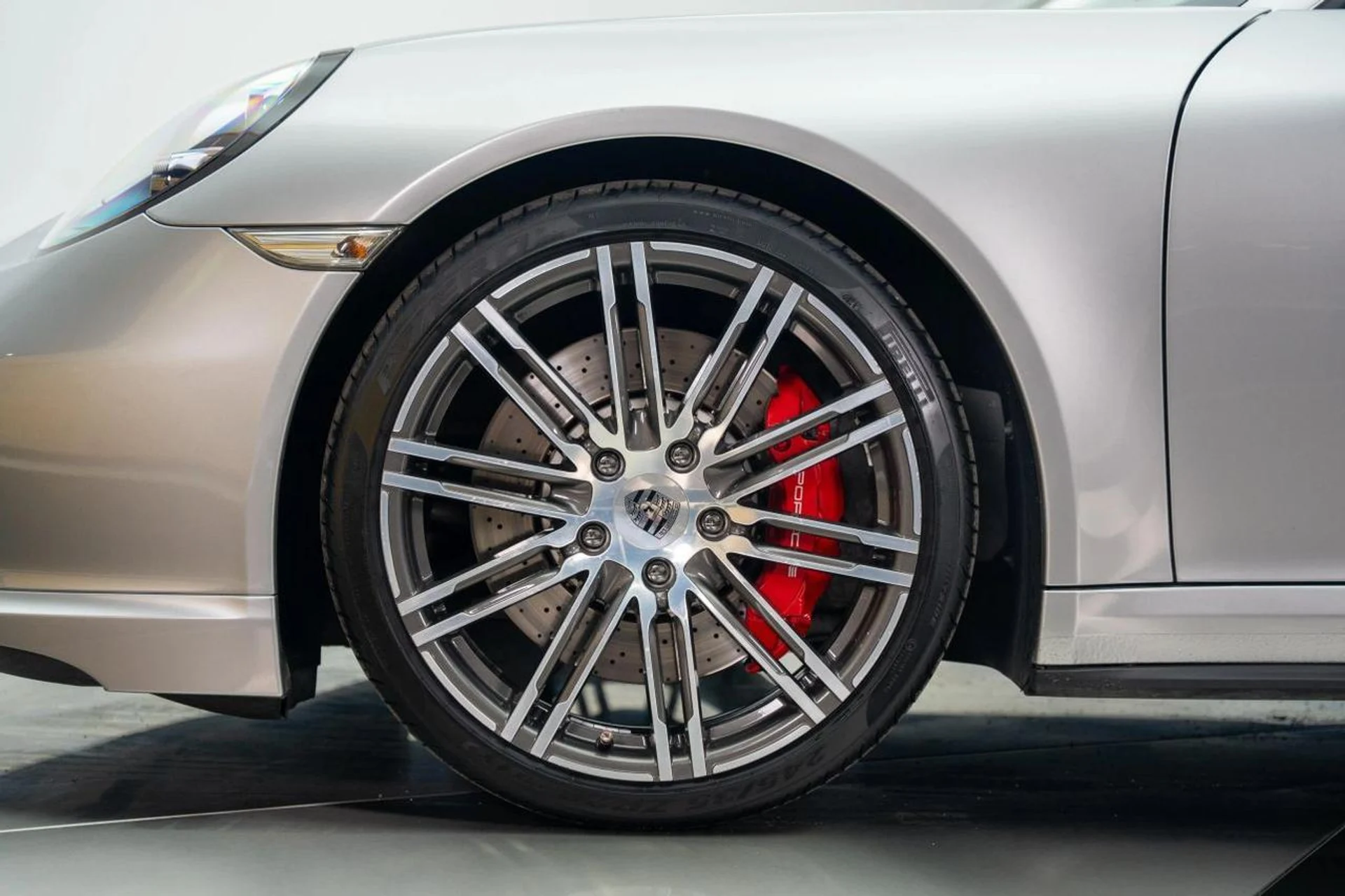 mph004_141154091_c09b0bbea509772a5bddadf1a3b833b9_5dce0f3f67