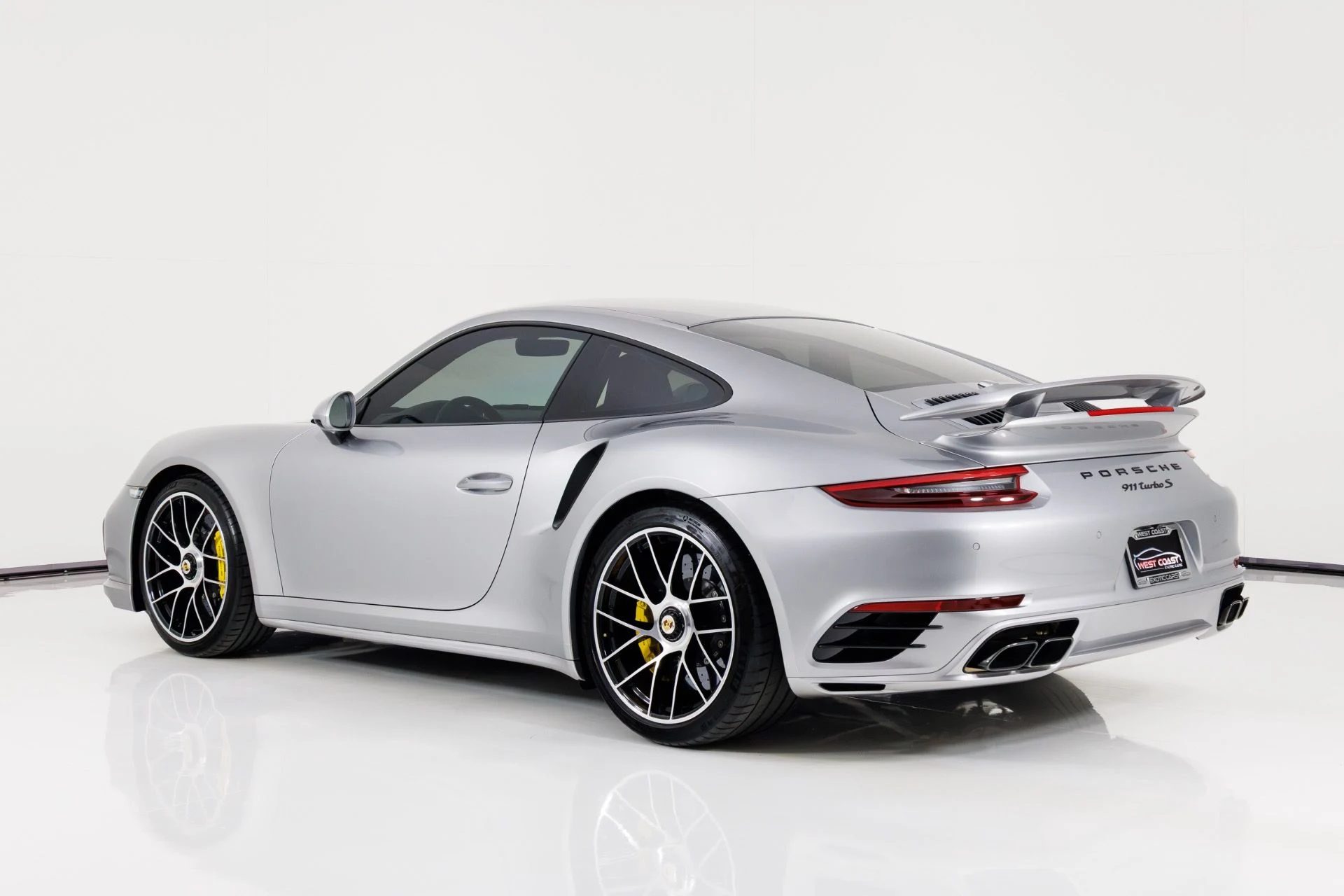 mph004_1418354288_Used_2019_Porsche_911_Turbo_S_1770313989_d0d2189003