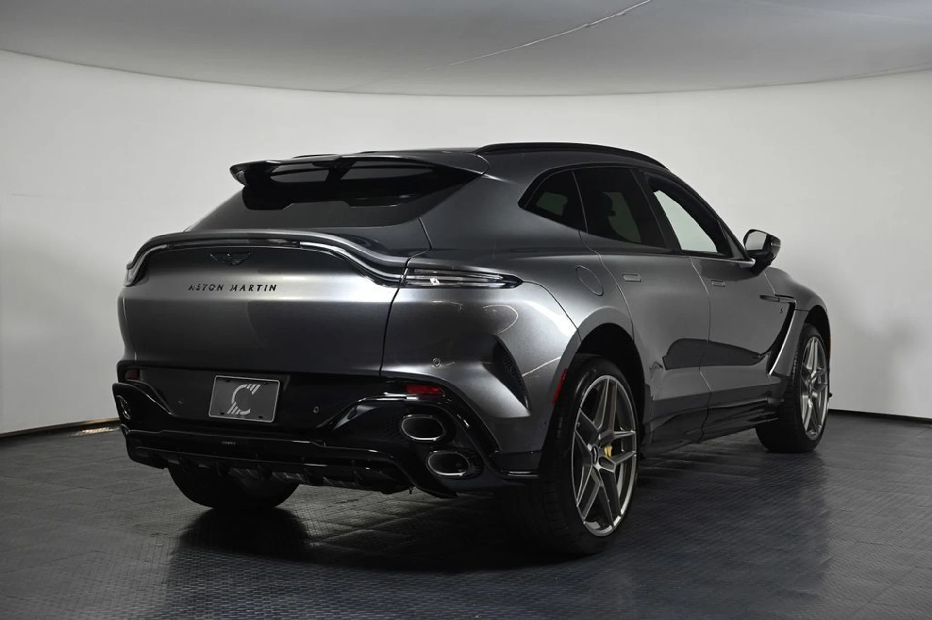 mph004_1429036848_new_2026_aston_martin_dbx_sawd_11350_23029728_5_1024_08430d6620