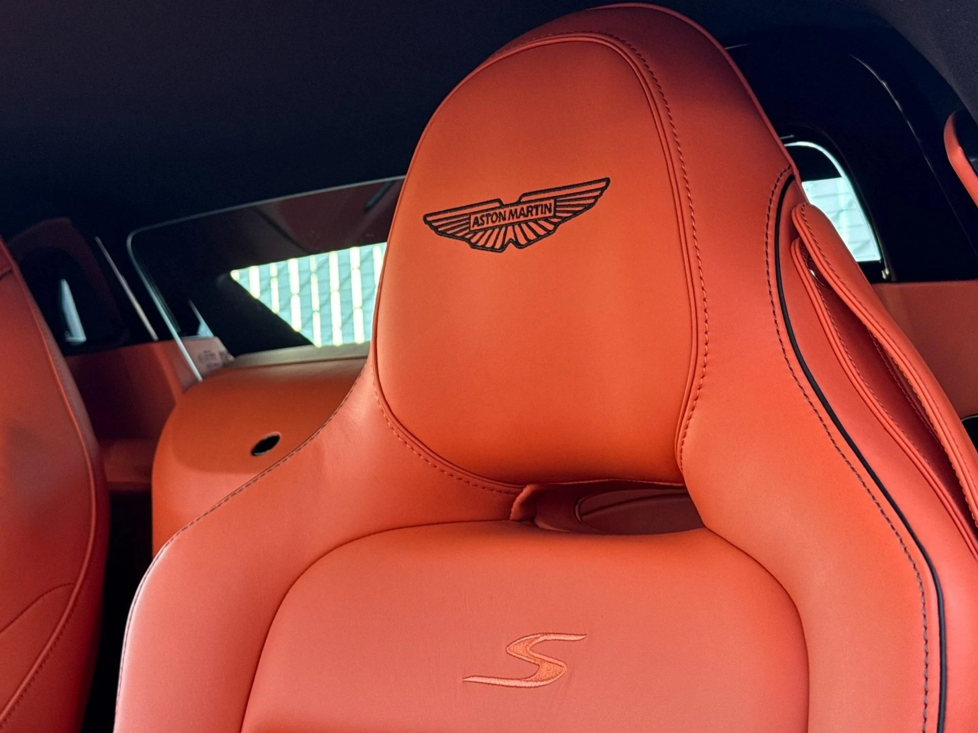 mph004_1430977039_New_2026_Aston_Martin_Vantage_S_1768403587_e9e6a4c4e5